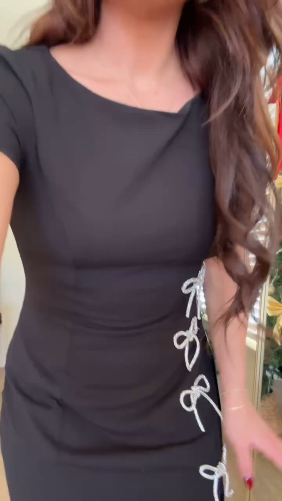 Love this dress from Lulus!! It would be great for a Christmas or New Years party! You always need a black dress in your closet! 

If you have an event coming up Lulus has an Event Season Sale going on through tonight! BOGO 50% off!  

 

#LTKHoliday #LTKSeasonal #LTKFindsUnder100