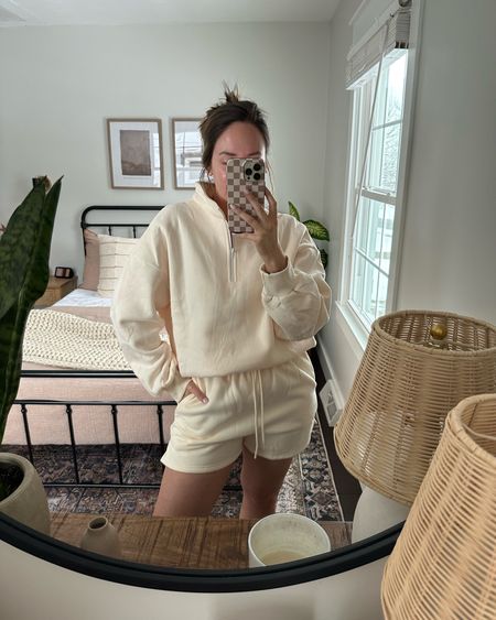 Amazon lounge set, GREAT quality! Super thick and comfortable. I’m in a medium and there’s a 20% off coupon currently!

Amazon finds, Amazon lounge, lounge set, everyday wear 

#LTKunder50