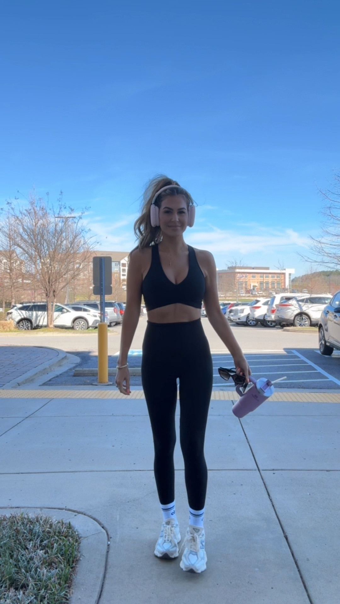 Size small bra 
Small leggings 