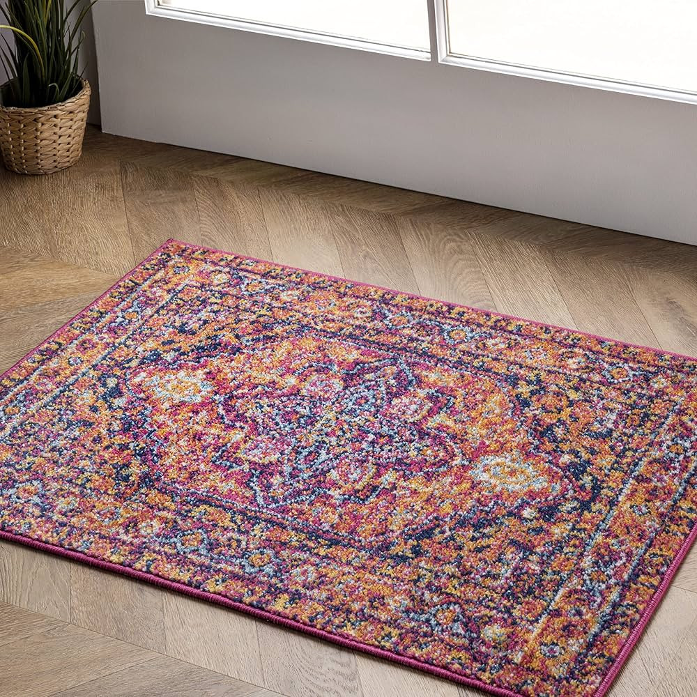 nuLOOM Jaclyn Bohemian Medallion Accent Rug, 3x5, Pink | Amazon (US)