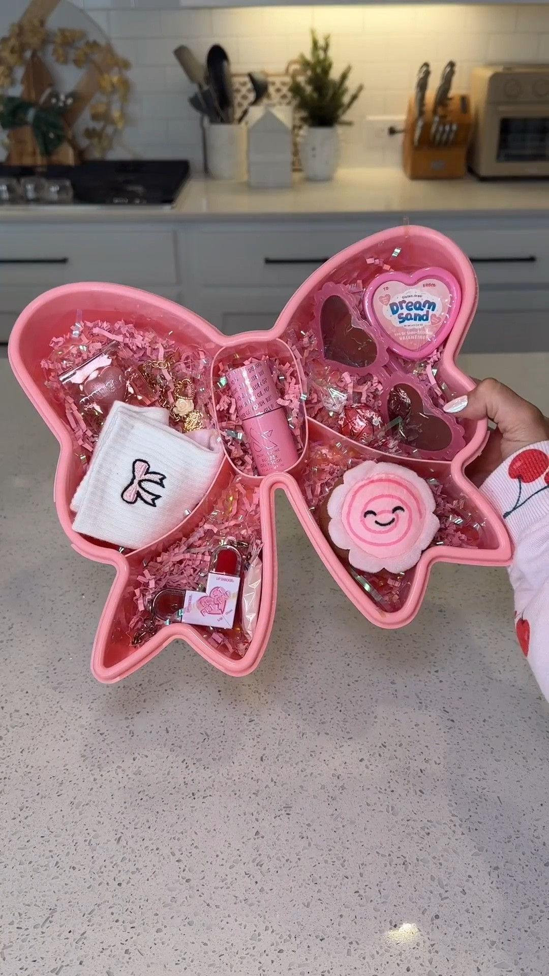 Target just dropped the cutest Valentine’s Day storage containers and this bow-shaped one is only $10 🎀
I turned it into an easy kids Valentine gift by filling it with fun little treats — and the best part is it doubles as storage after.

Perfect for Valentine’s Day, classroom gifts, or a fun surprise at home 💗
Everything inside is linked here.


#LTKSeasonal #LTKGiftGuide #LTKKids
