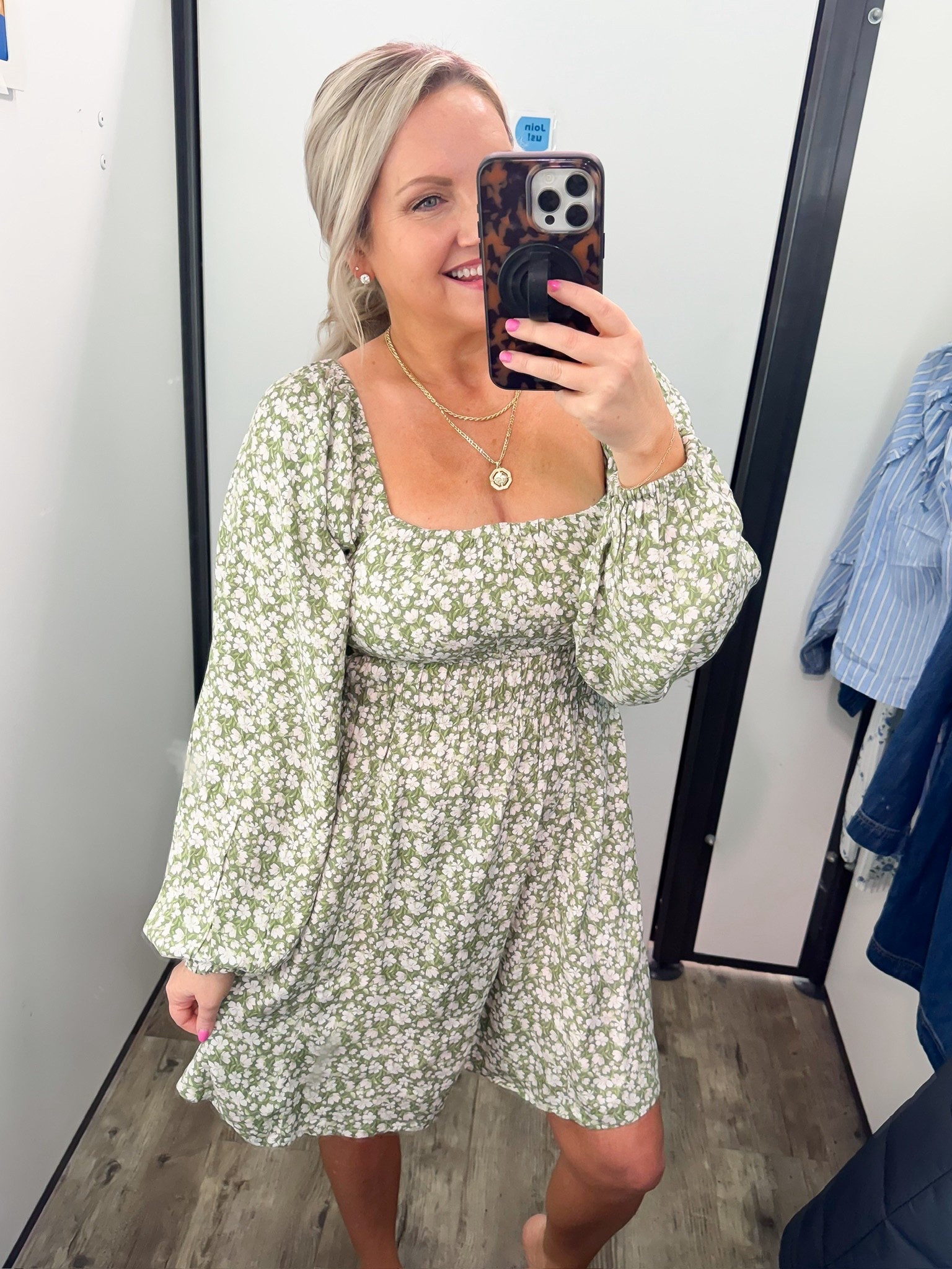 This green floral long sleeve mini dress is such a pretty and feminine piece for spring. The flowy fit and lightweight fabric make it perfect for brunch, church, showers, or any spring event where you want something comfortable but still feel put together.

Wearing size small.

green floral mini dress long sleeve dress amazon spring dress floral spring outfit feminine spring style brunch outfit ideas casual spring dress spring outfit ideas womens spring fashion lovelylifestyling

#LTKSeasonal #LTKmomlife #LTKootd