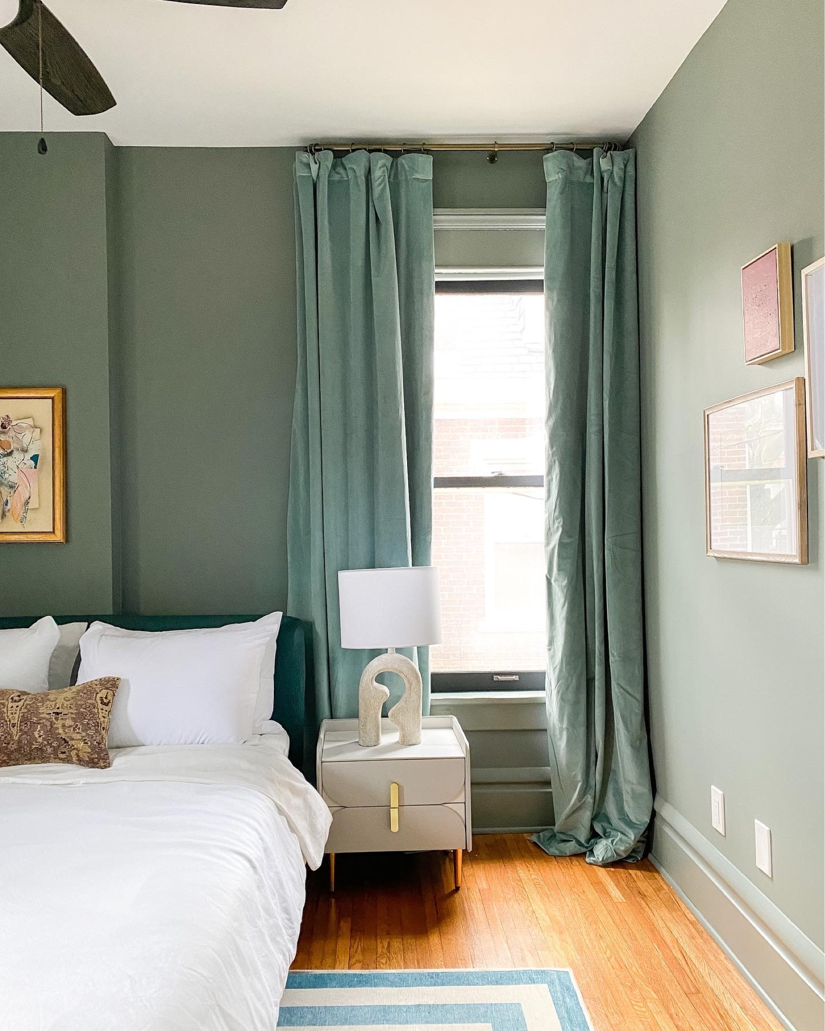 That’s a wrap for the first Airbnb bedroom - only 4 more left to go 🤪 We are LOVING this room. The colors, the pattern, the shape and form. What do you think?! 

#LTKhome