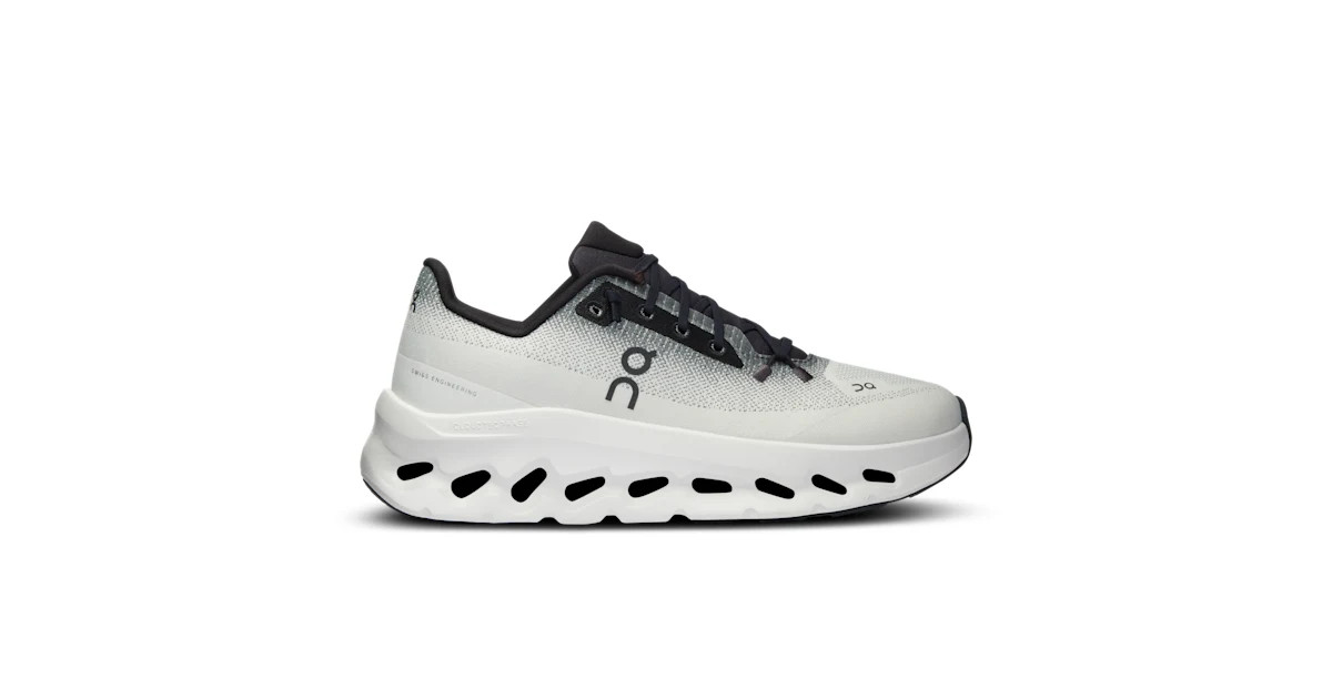 Women's Cloudtilt Black | Ivory | On.com (US)