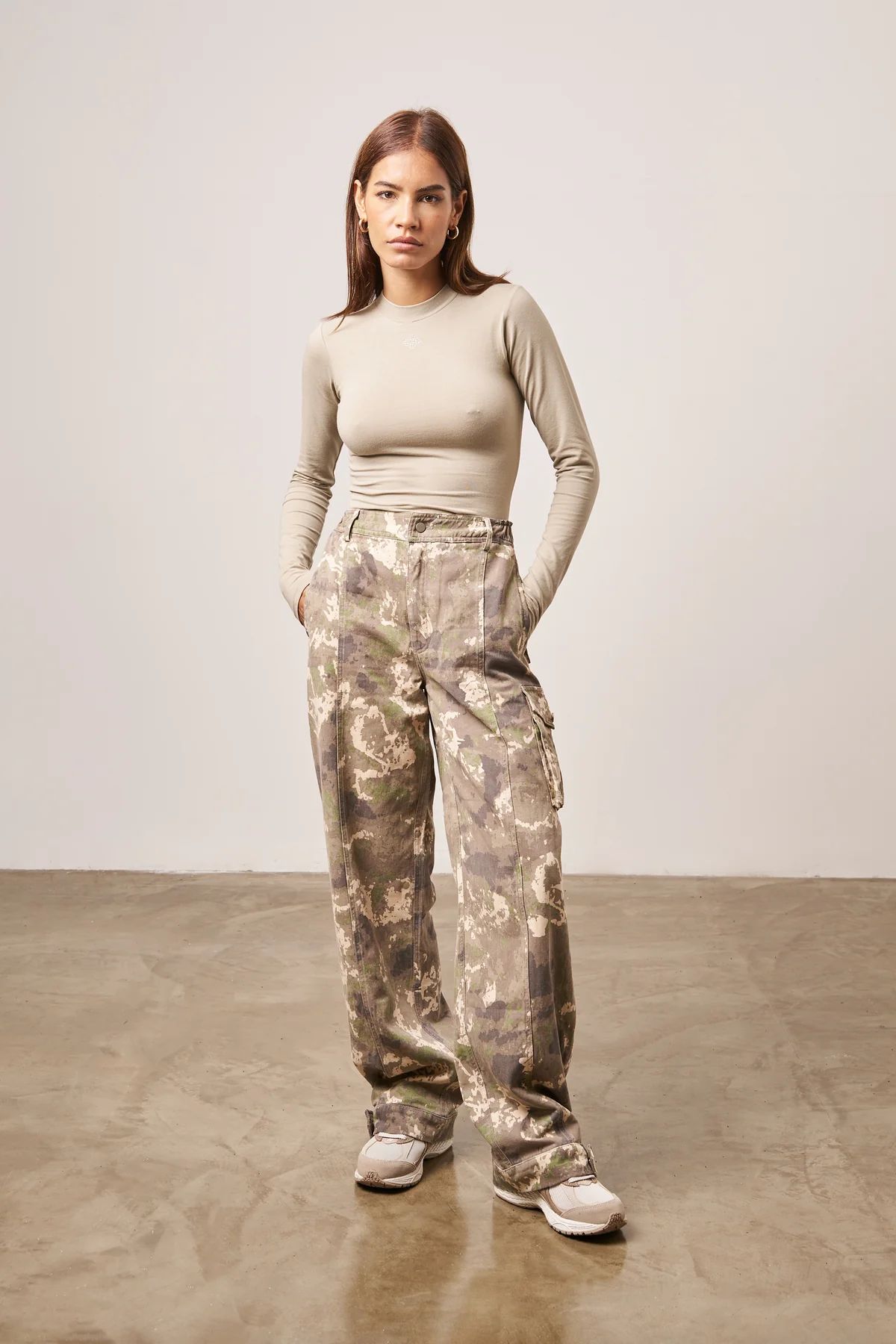 CAMO PRINT RELAXED CARGOS - BEIGE | The Couture Club