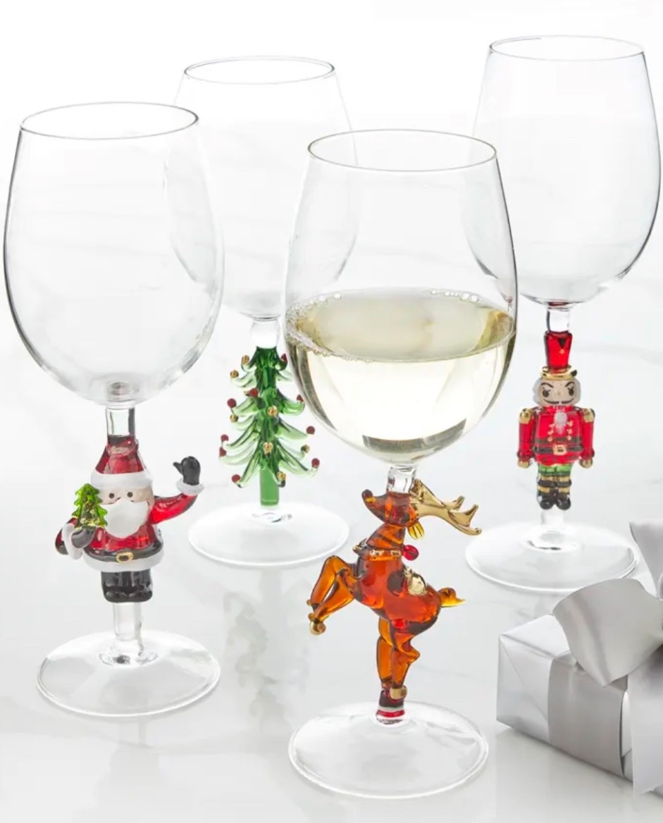 Such a cute set and would make a great gift 

#LTKSeasonal #LTKHoliday #LTKGiftGuide