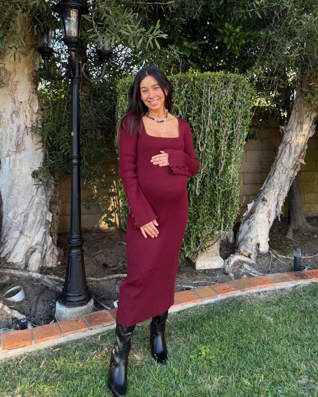 Lulus holiday outfits 

#LTKHoliday #LTKSeasonal #LTKootd