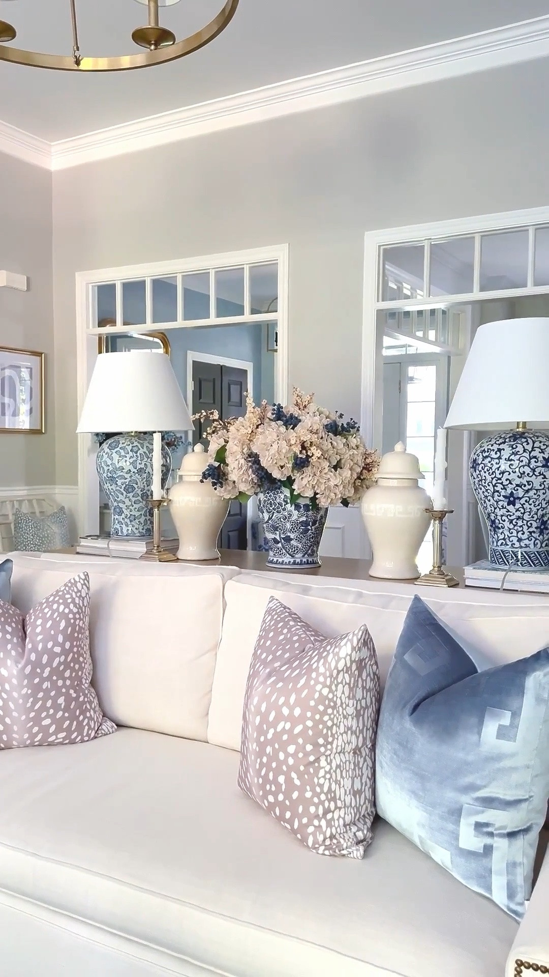Fall styling with chic florals in beige and blue!

Fall home, chic fall finds, fall home decor, fall blues and cream, chic home, chic decor, blue home decor, blue fall decor, home finds, home decor

#LTKSeasonal #LTKHome