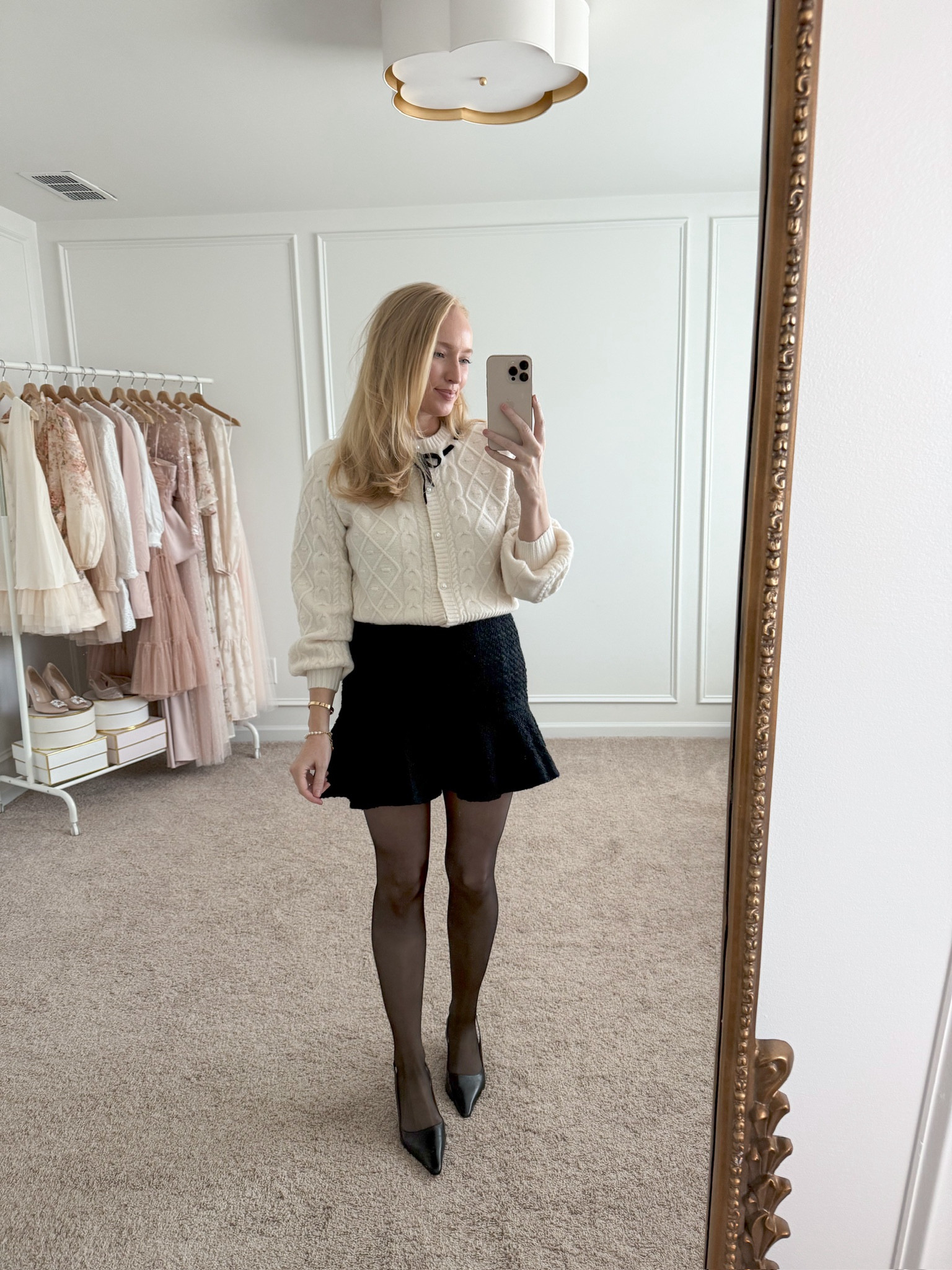 Love this elevated winter look! Would be so pretty for a dressy date night or New Year’s Eve party! Winter outfits // elevated outfits // party outfits // event outfits // date night outfits // girls night out outfits // New Year's Eve outfits 

#LTKHoliday #LTKParties #LTKStyleTip