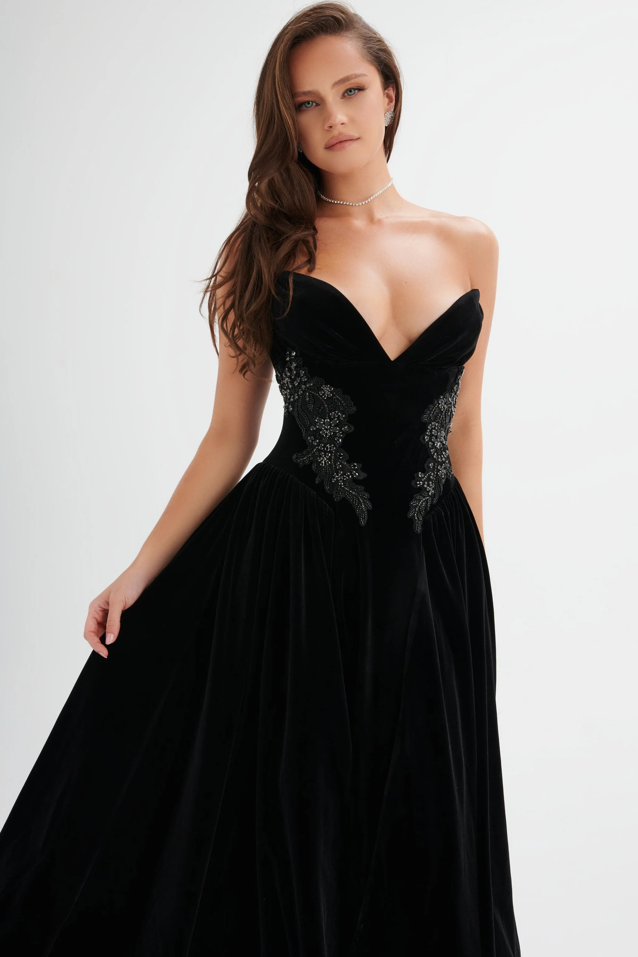 ISOBEL Jewelled Applique Velvet Midi Dress in Black | Lavish Alice Retail Ltd