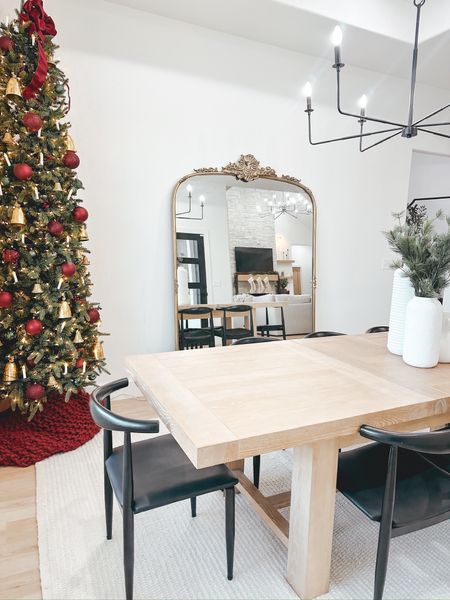 Our fully decorated dining room for the holidays. So happy with how it turned out with the tree. Linked all our decor and furniture!

#LTKhome #LTKSeasonal #LTKHoliday