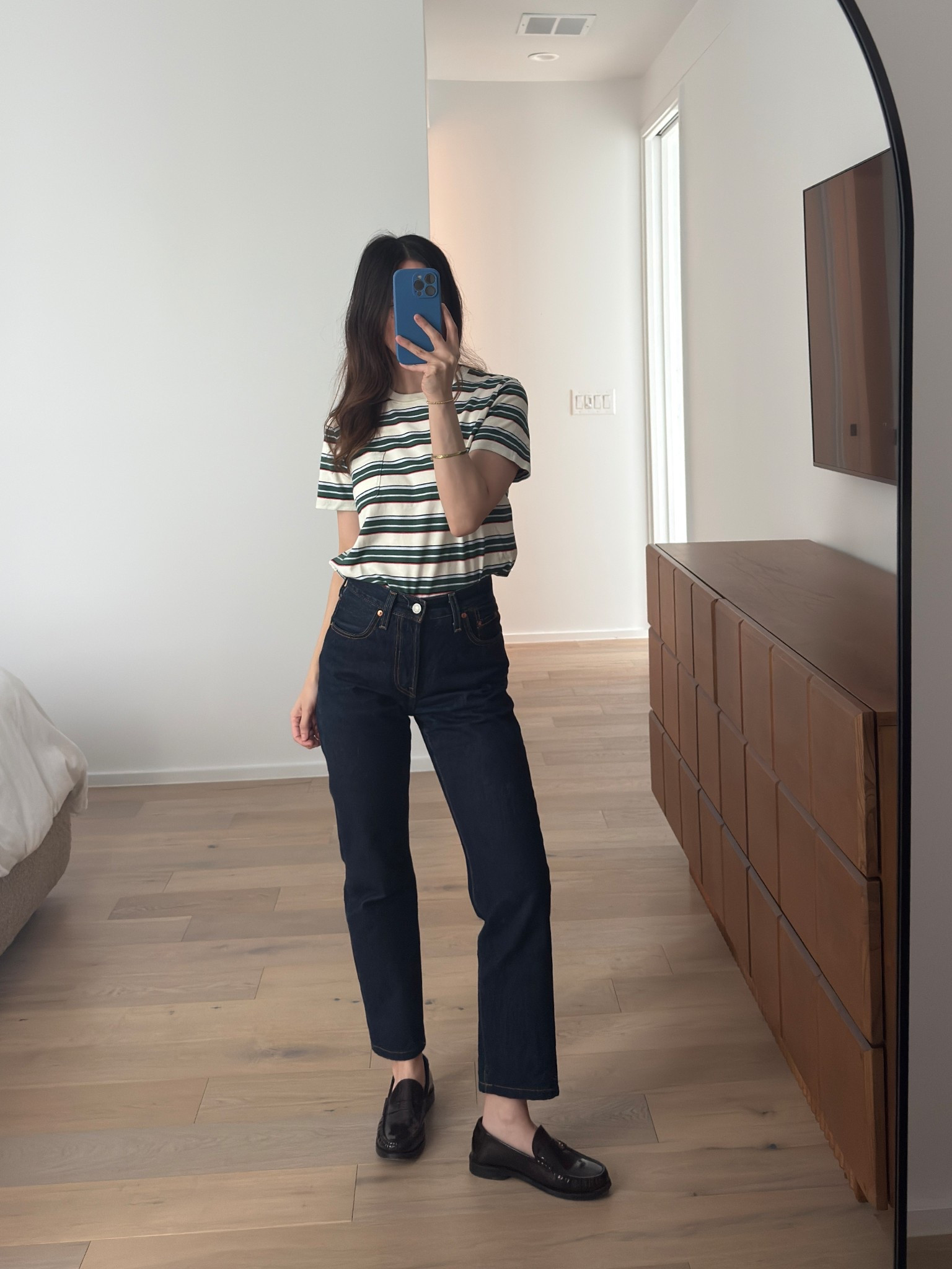 Loving this tee for spring and summer. It’s giving miu miu vibes. #springfashion #springoutfit #levisjeans #jeans 

#LTKPetite #LTKFindsUnder100 #LTKStyleTip
