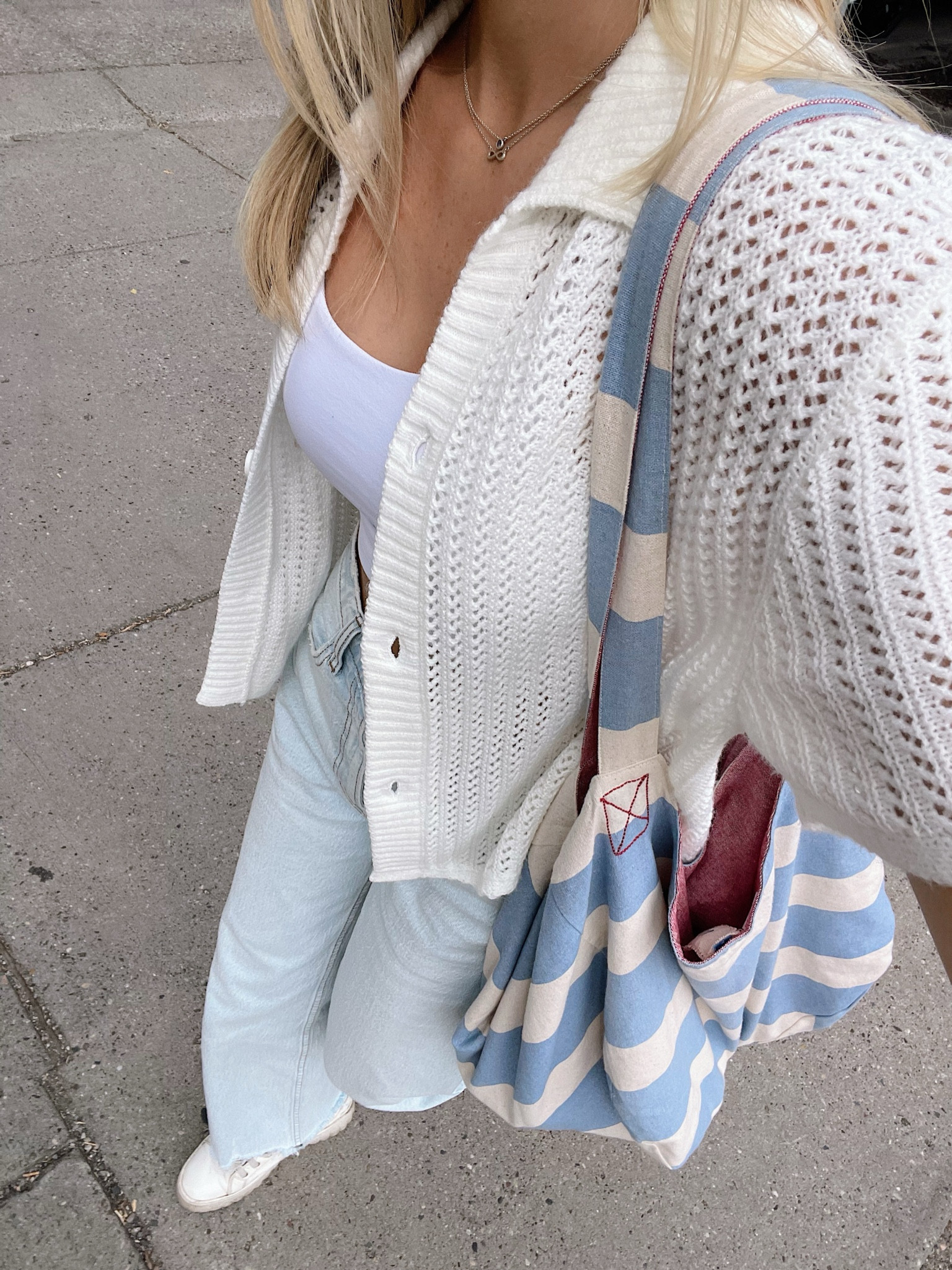 if you can’t tell, I’m obsessed with short sleeve button up cardigans this fall! this outfit has all of my favorite things: the perfect pair of jeans, neutrals and an accent bag 🤍 shop below!

#LTKWorkwear #LTKStyleTip