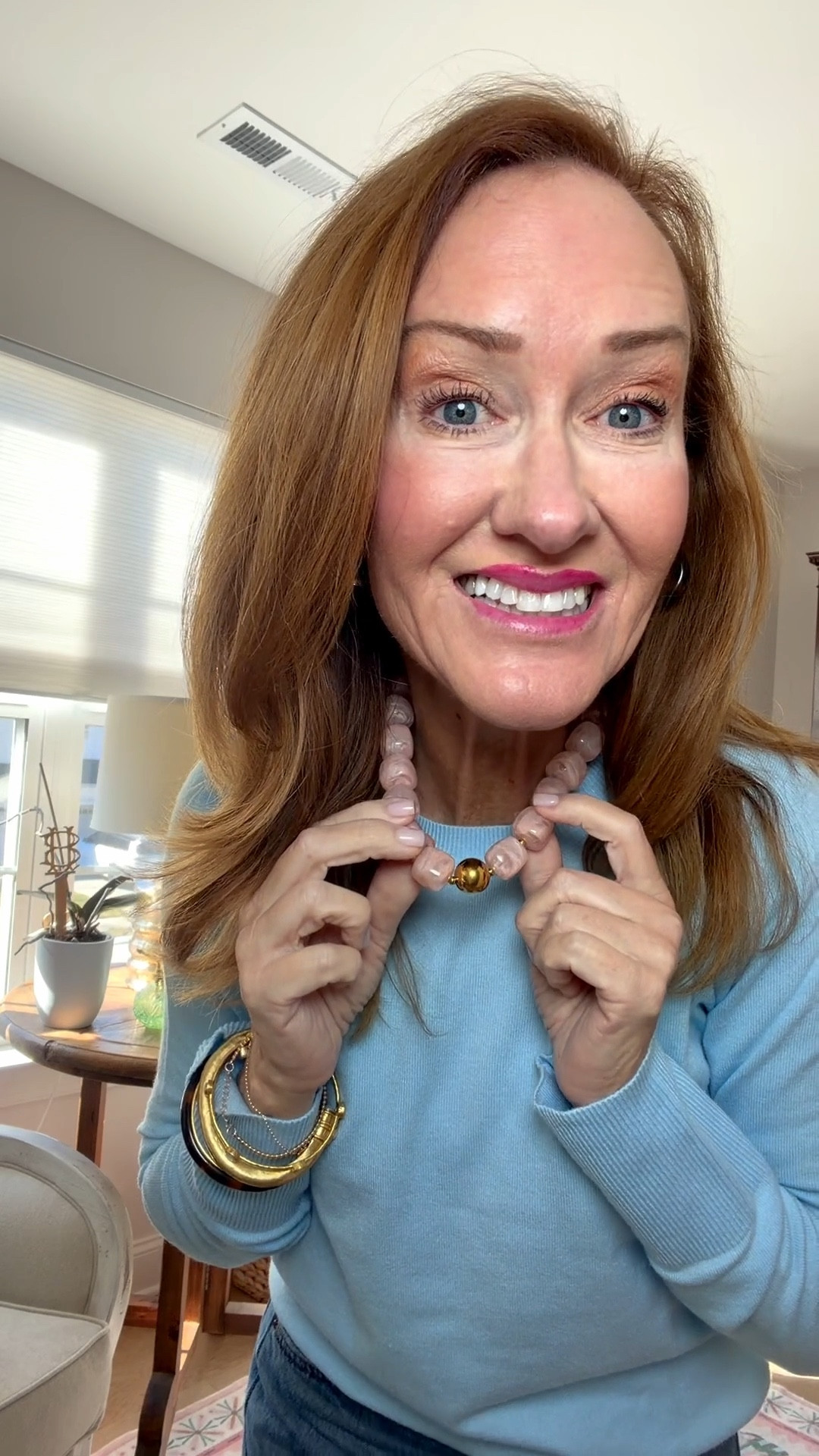 64 degree weather today had me feeling extra springy today! 

Two of my favorite things I have purchased to transition from the winter blues to springtime 🌞 this light weight sweater (in all the colors) and this necklace (and so many others) 🤭 

Love you mean it! 💙🦋😘 psst…necklaces and sweaters are $20 & under! 🏃‍♀️ 


#LTKmomlife #LTKootd #LTKSeasonal