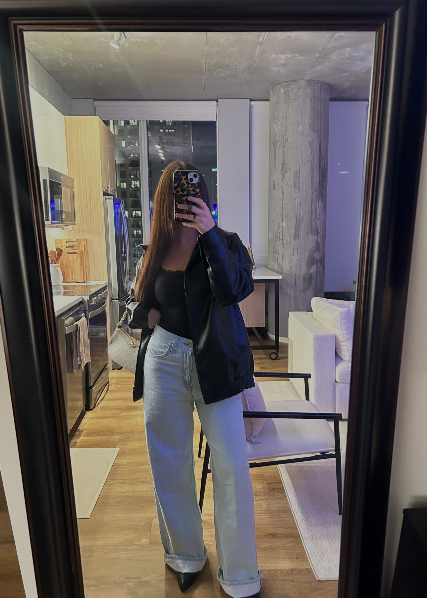 girls night out look 🖤 #blackjacket #bomberjacket #GNOfit #nightoutlook 