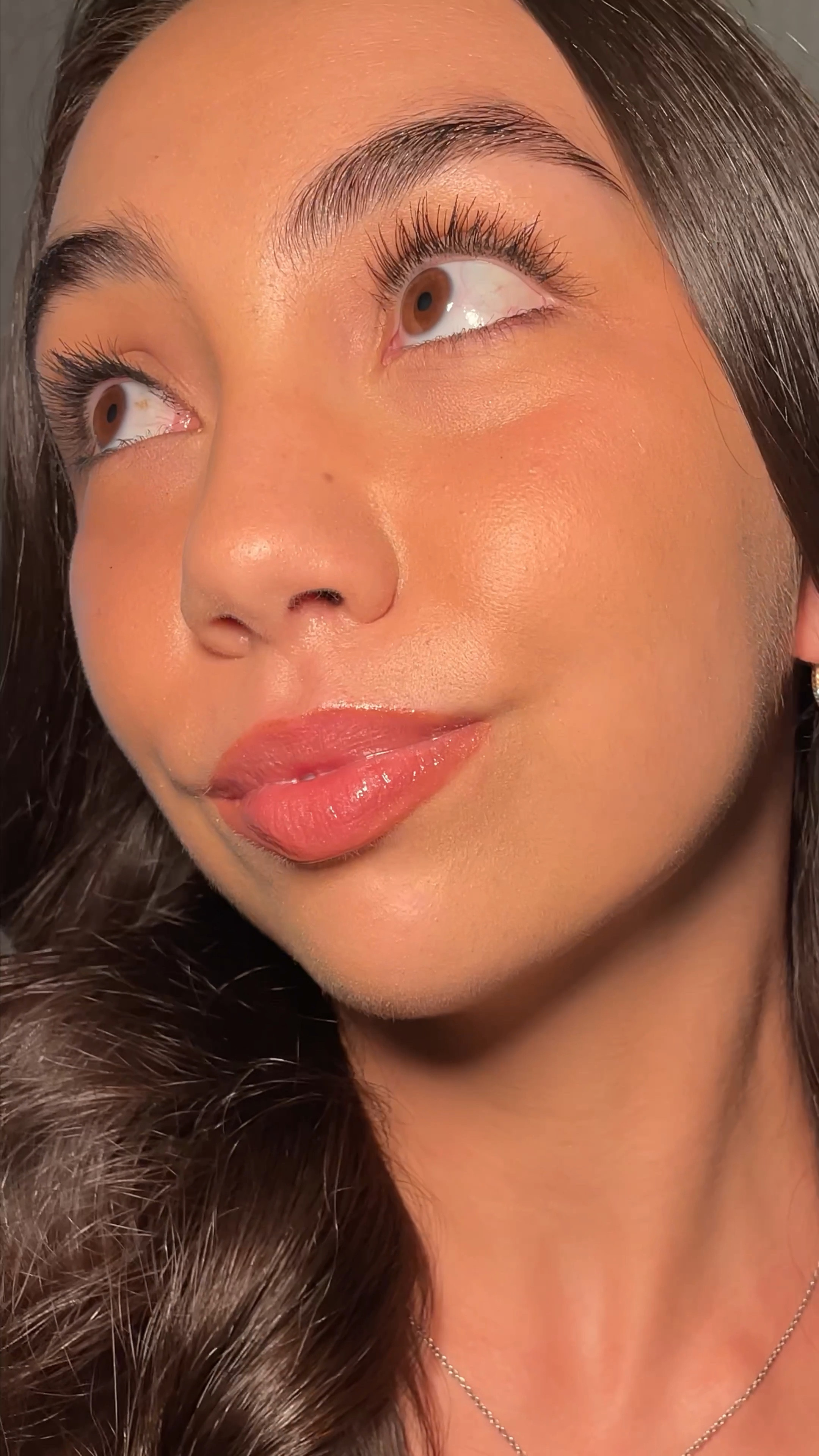 Cool toned and sparkly lip combo!

#LTKVideo #LTKFindsUnder100 #LTKBeauty