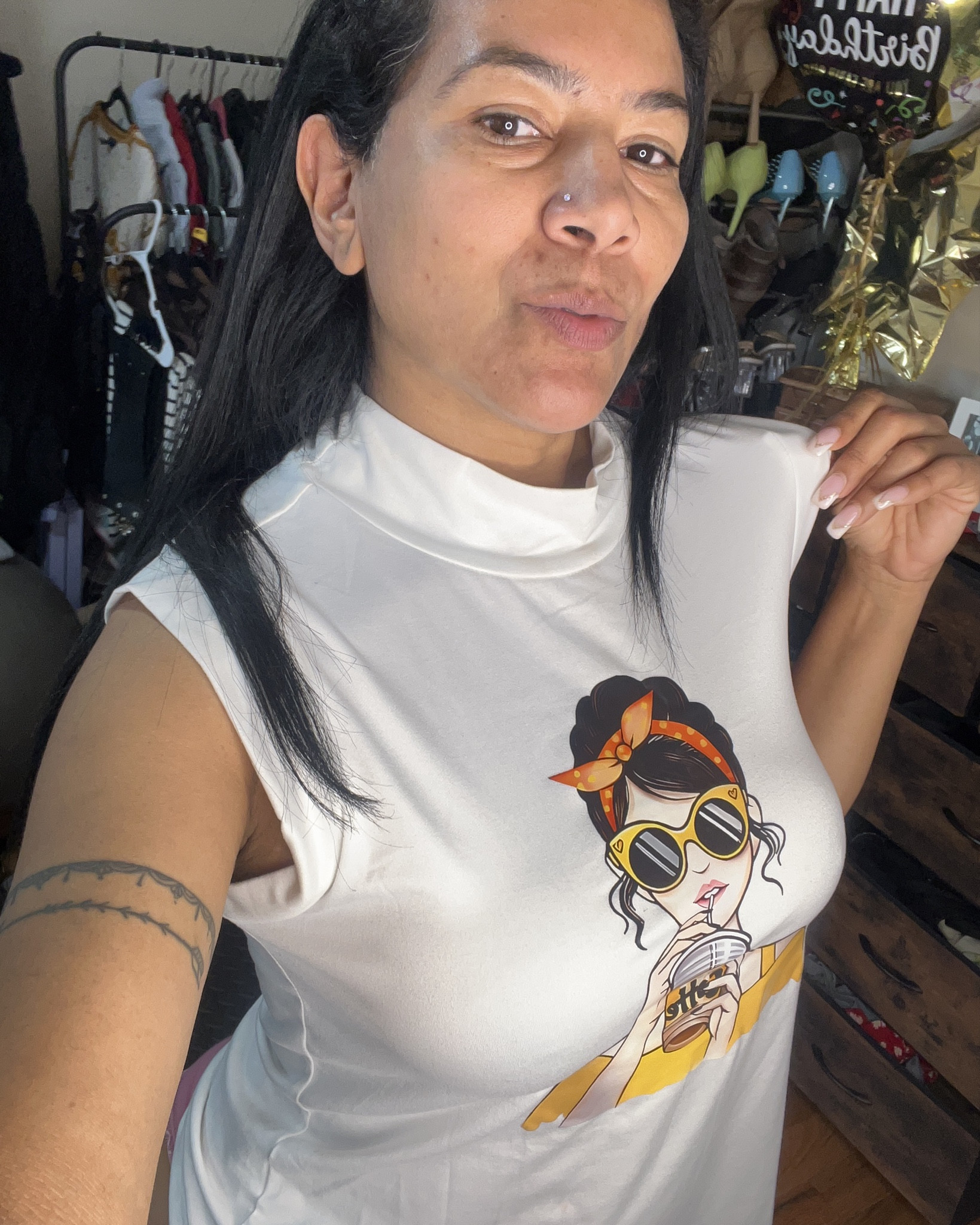 Camisetas gráficas con estampado  delantero geniales con tus jeans  

#LTKTravel #LTKU