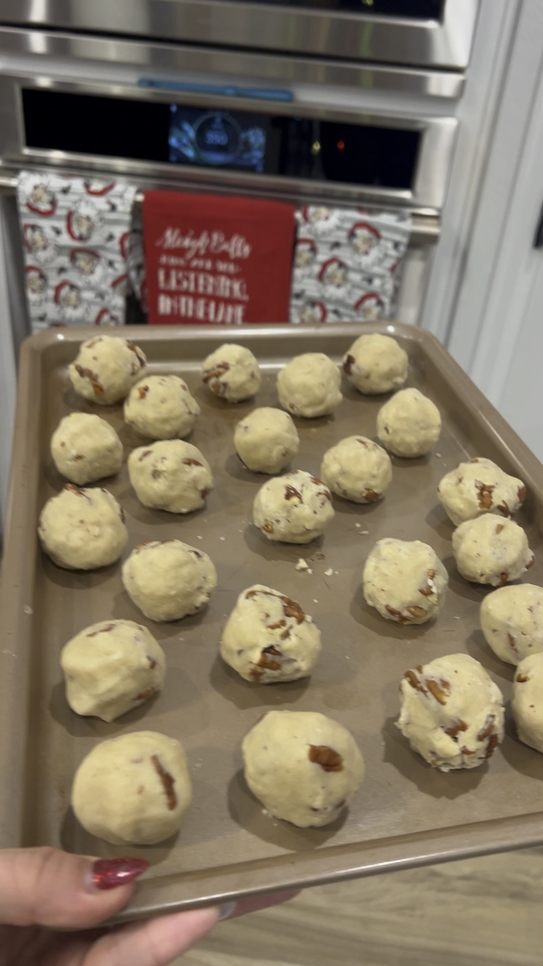 Yummy Mexican wedding cookies! 

#LTKHoliday #LTKparties #LTKkids