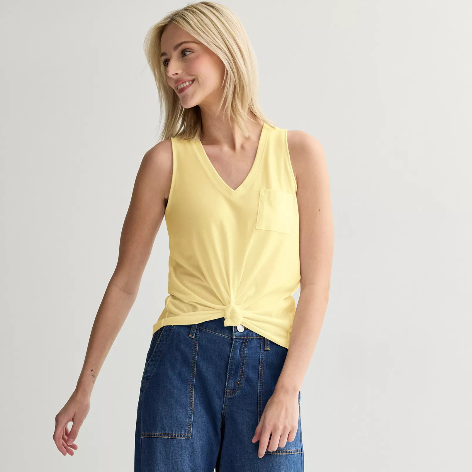 Juniors' SO® V-Neck Pocket Tank Top | Kohl's