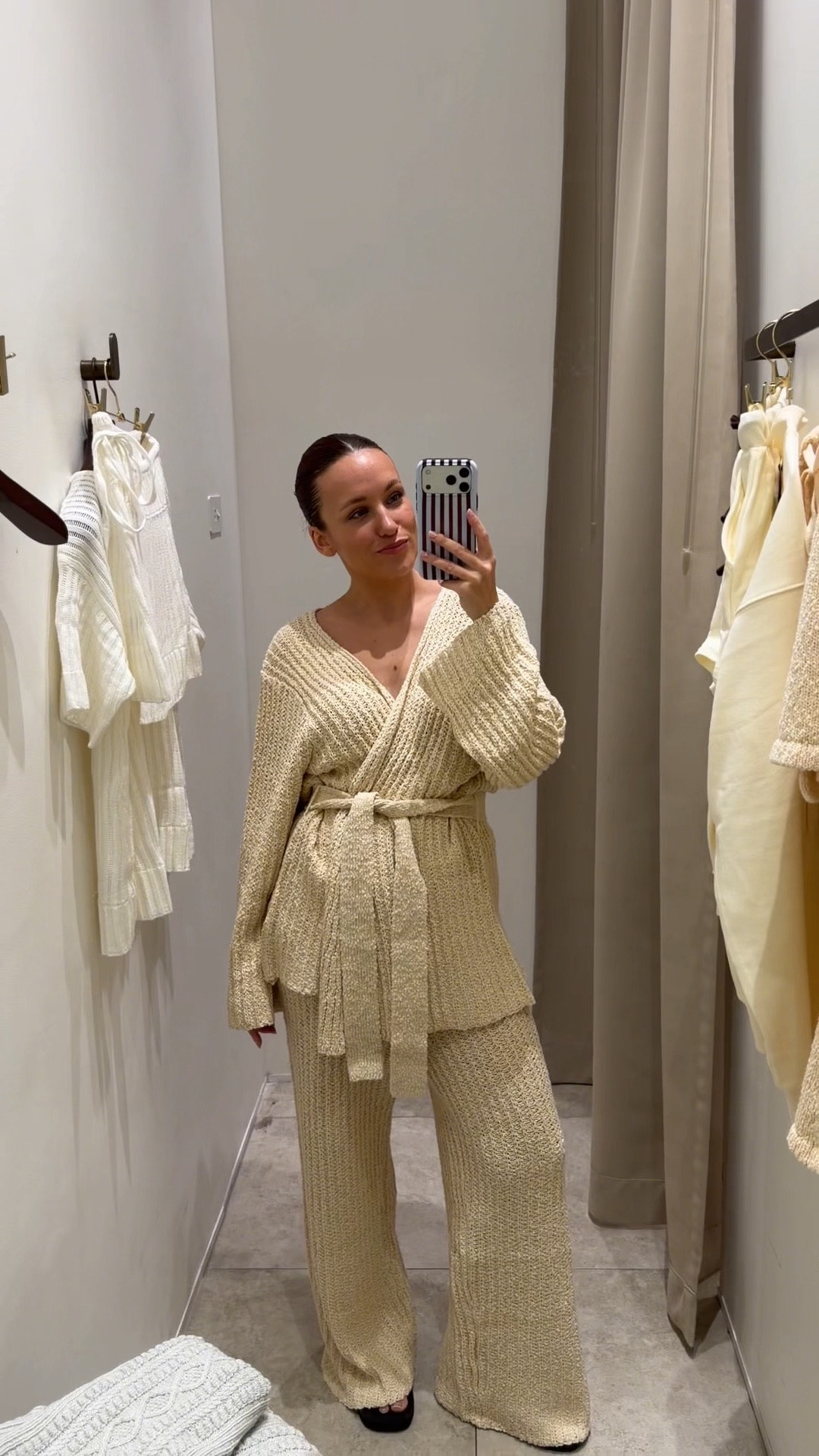 I wear a size small in everything I tried on
The long sleeve cardigan top I would probably size down to XS, same with the cable knit pants at the end
The sweat set I would probably size up to a M for an extra oversized look

#LTKautumn #LTKaustralia