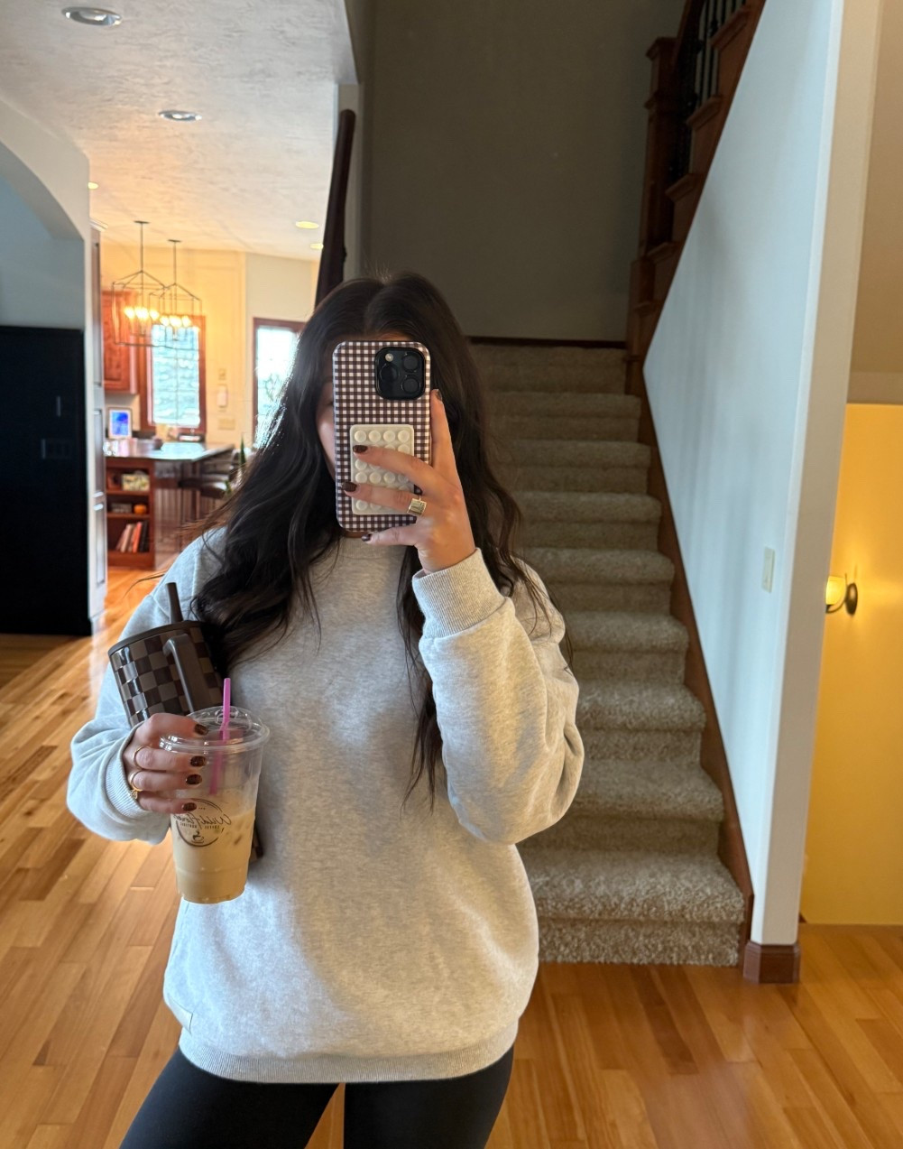 cozy weekend fit 😌🤎

#LTKFindsUnder100 #LTKootd #LTKActive