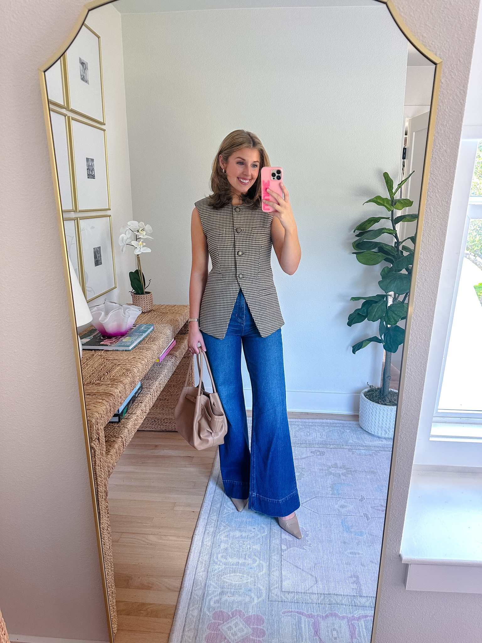 Fall outfit idea! Perfect for work! Wearing a 2 in vest and 25 in jeans 