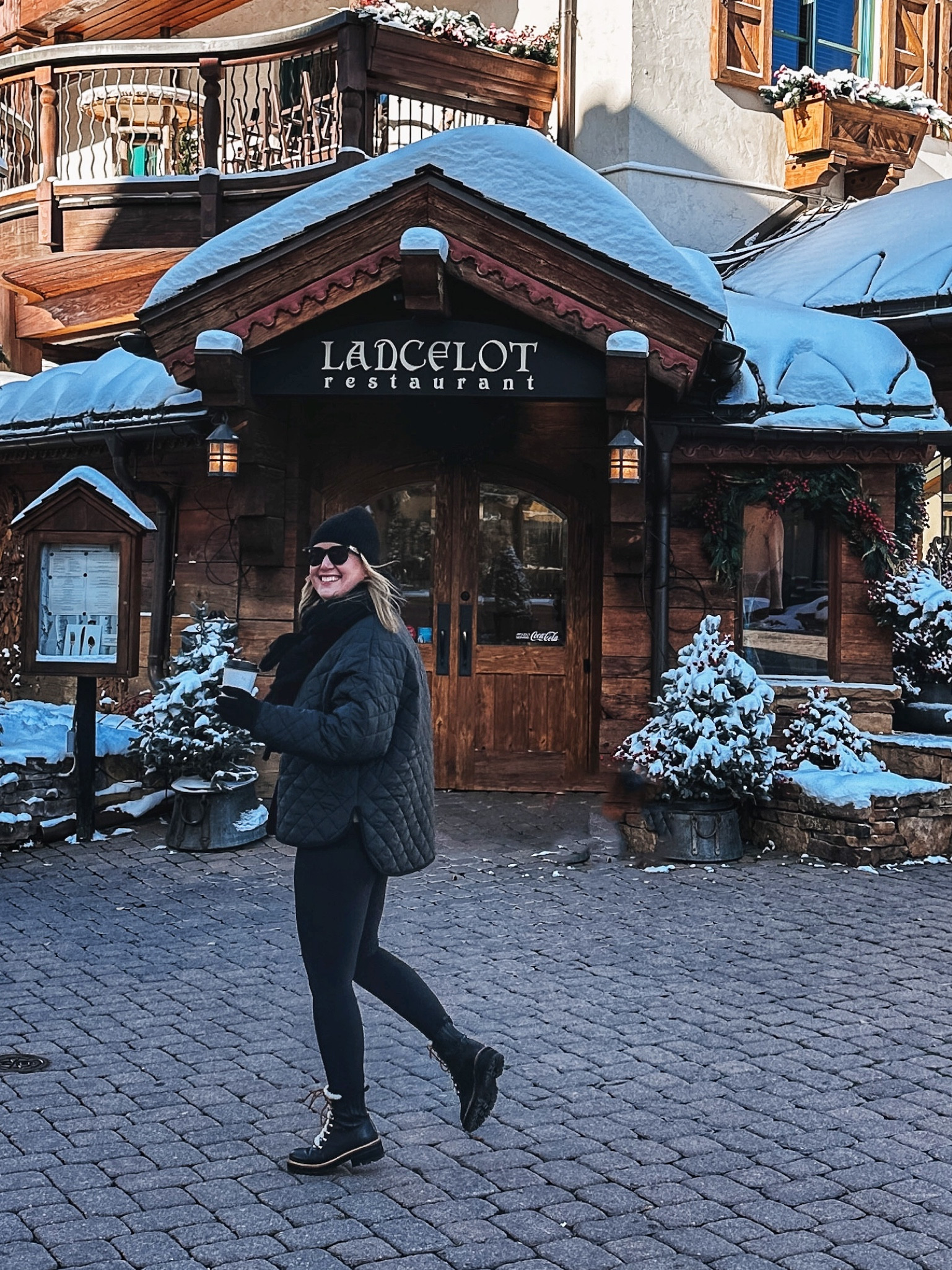 Winter athleisure look
Toteme coat (S)
Athlete leggings (S)
Winter boots
Snow boots 

#LTKSeasonal