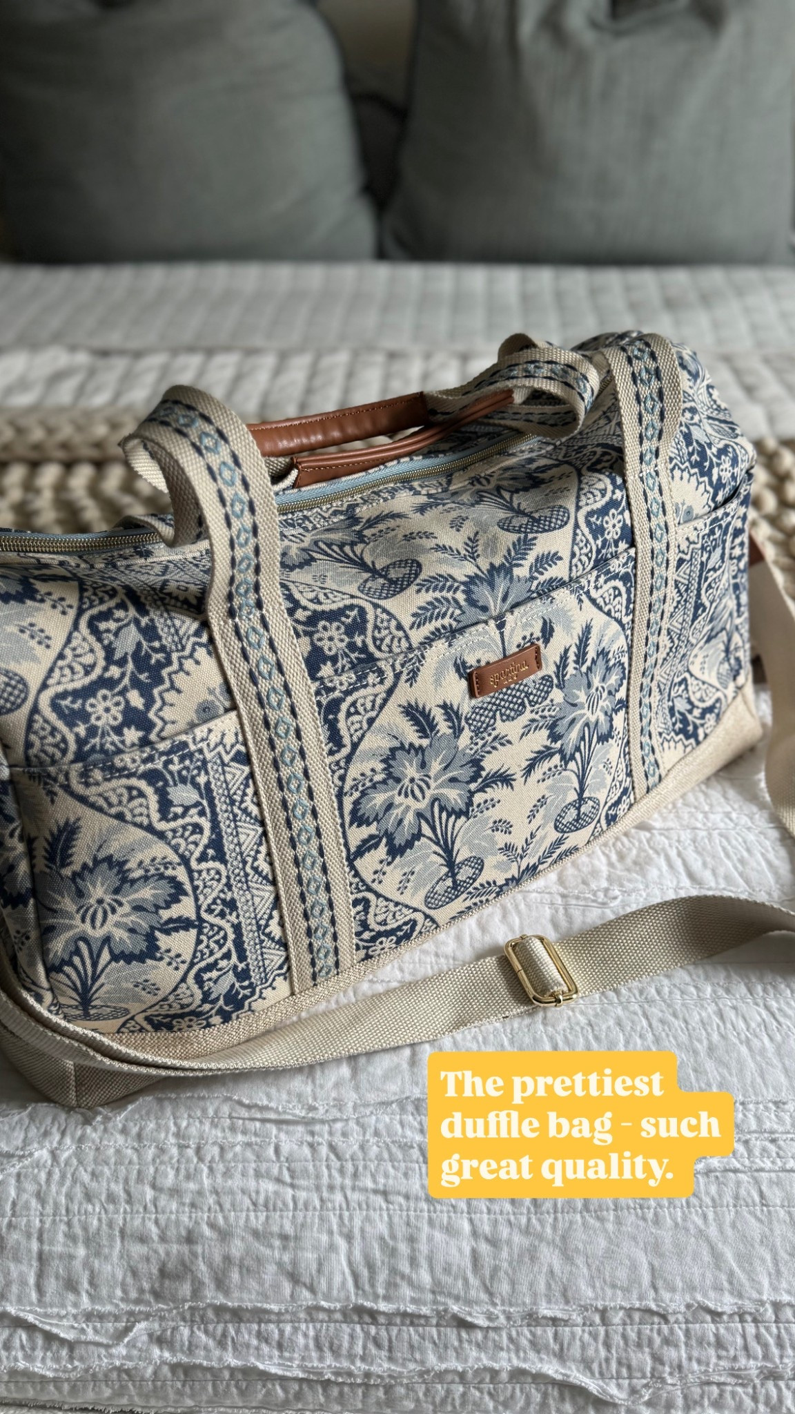 The prettiest duffle bag. This baby is stiff and great quality  

#LTKItBag #LTKSummerEdit