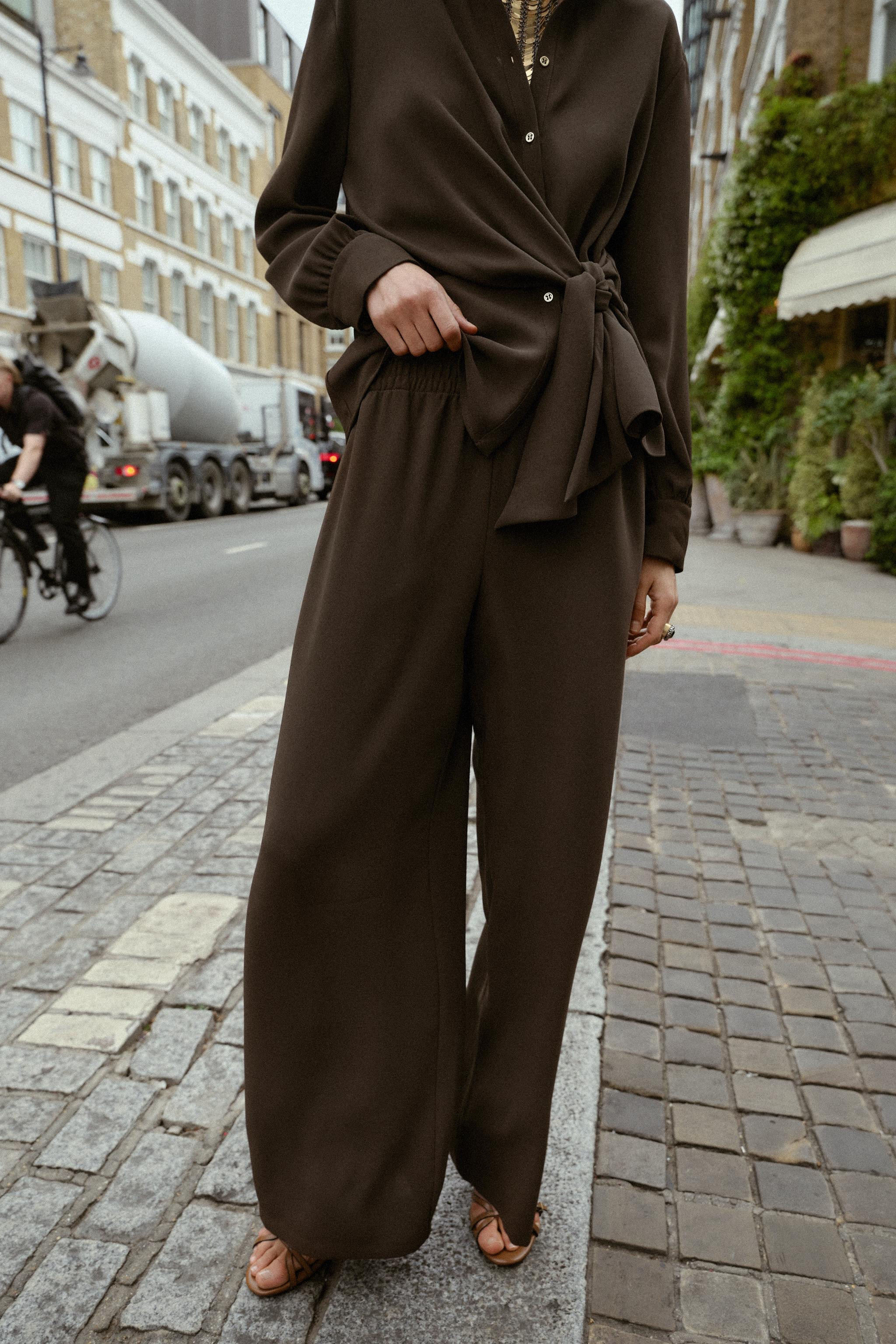 WIDE-LEG TROUSERS | Zara UK