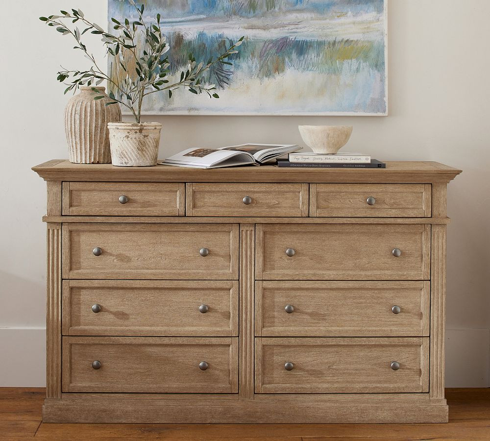 1,889 | Pottery Barn (US)
