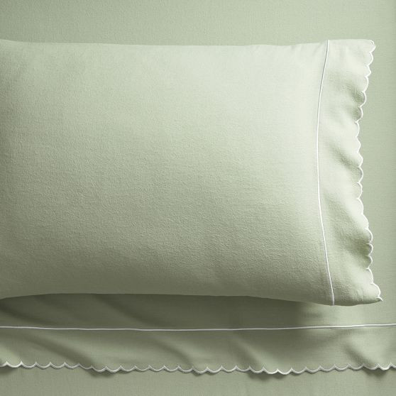 Scallop Flannel Sheet Set | Pottery Barn Teen