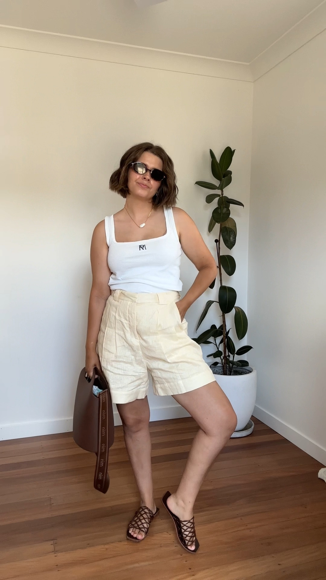 Longline linen shorts. I recommend sizing up x