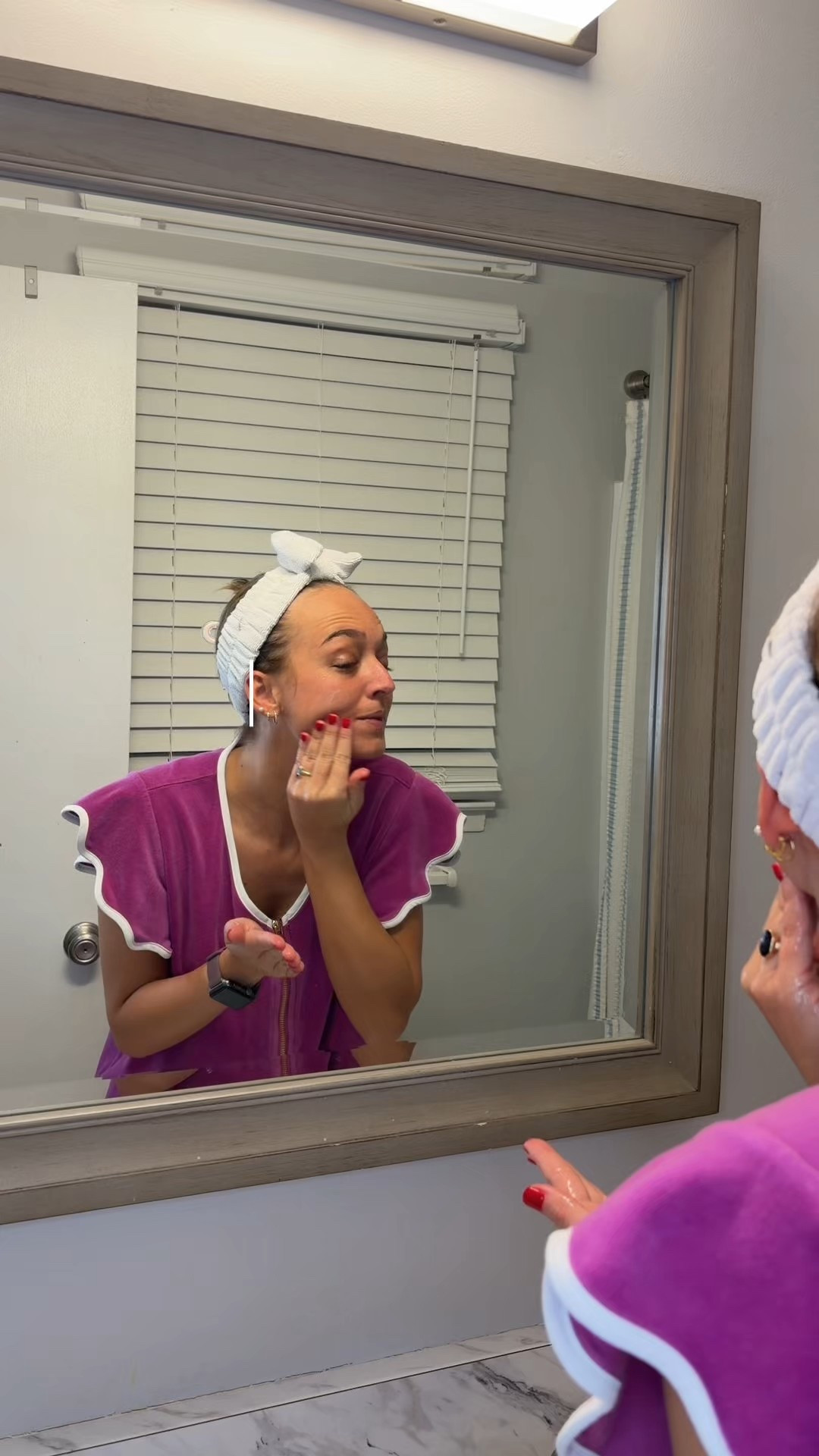 A small habit I have been adding to my routine lately🩷 #smoothies #smoothiesskin @smoothiesskin

#LTKFindsUnder50 #LTKselfcare #LTKBeauty