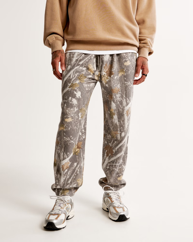 Men's Essential Sweatpant | Men's Bottoms | Abercrombie.com | Abercrombie & Fitch (US)