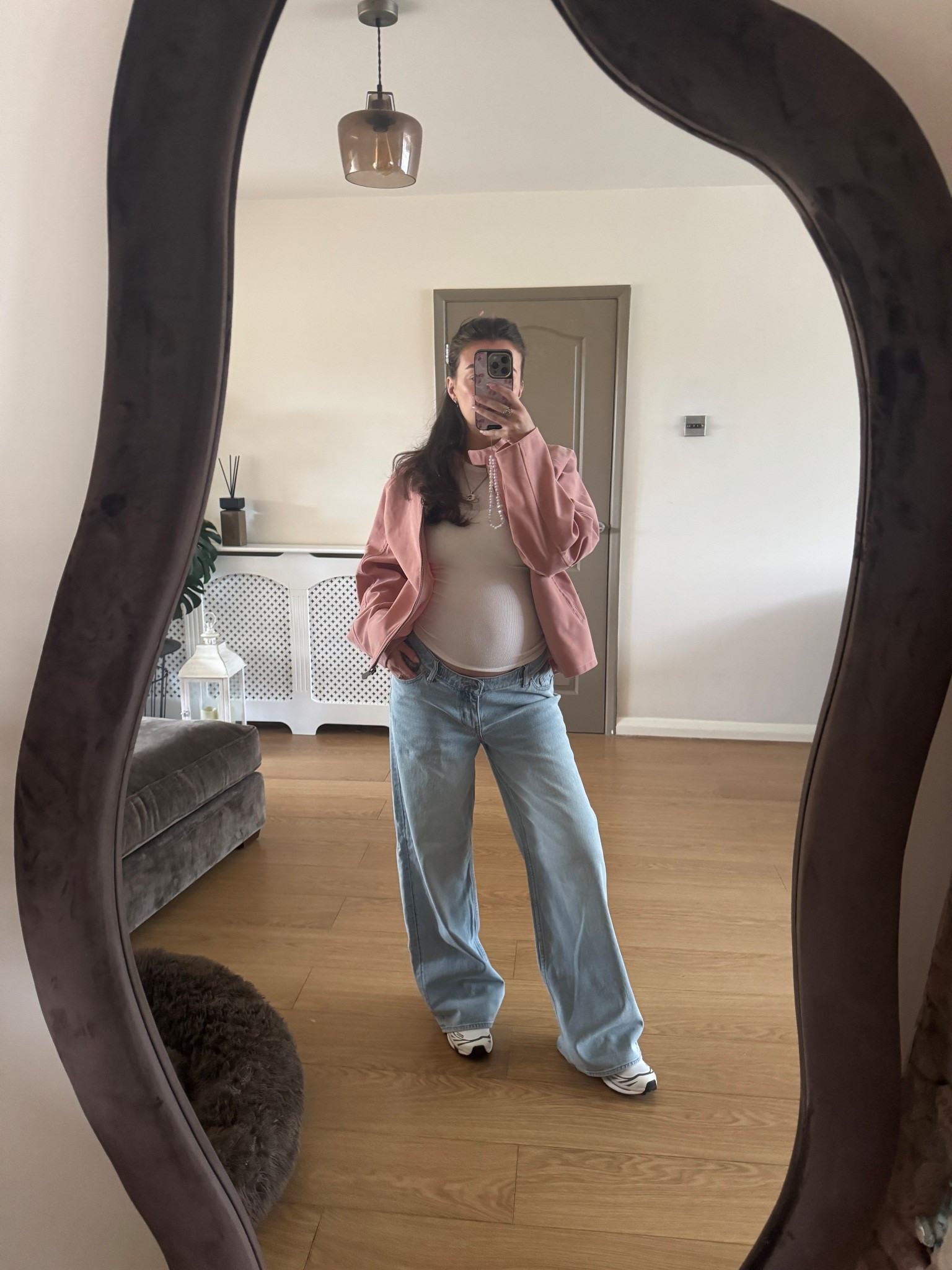 casual maternity outfit 
maternity jeans
sisters and seekers jacket
comfy outfit 

#LTKuk #LTKmaternity #LTKautumn