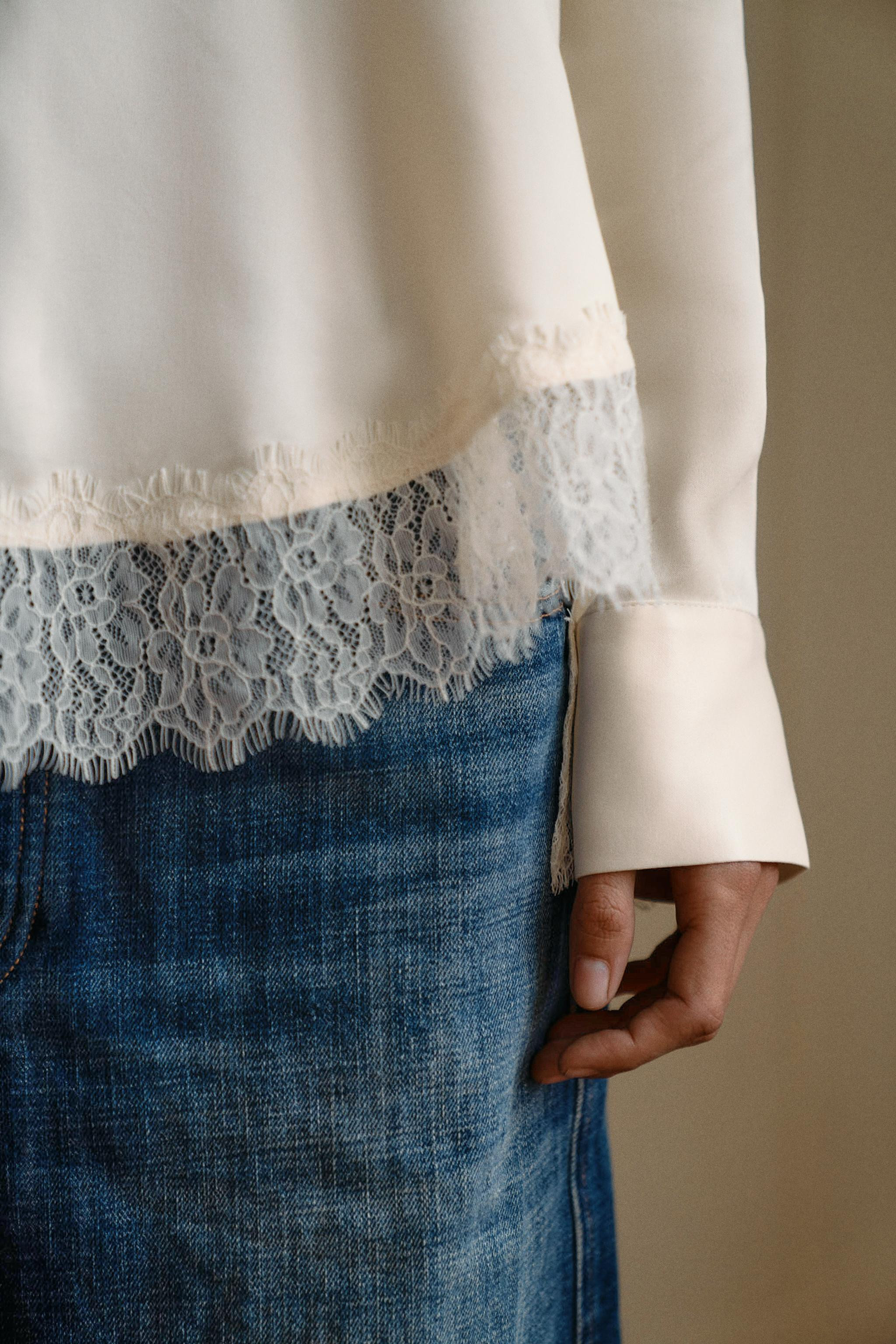 SATINIERTES HEMD MIT SPITZE | Zara DE