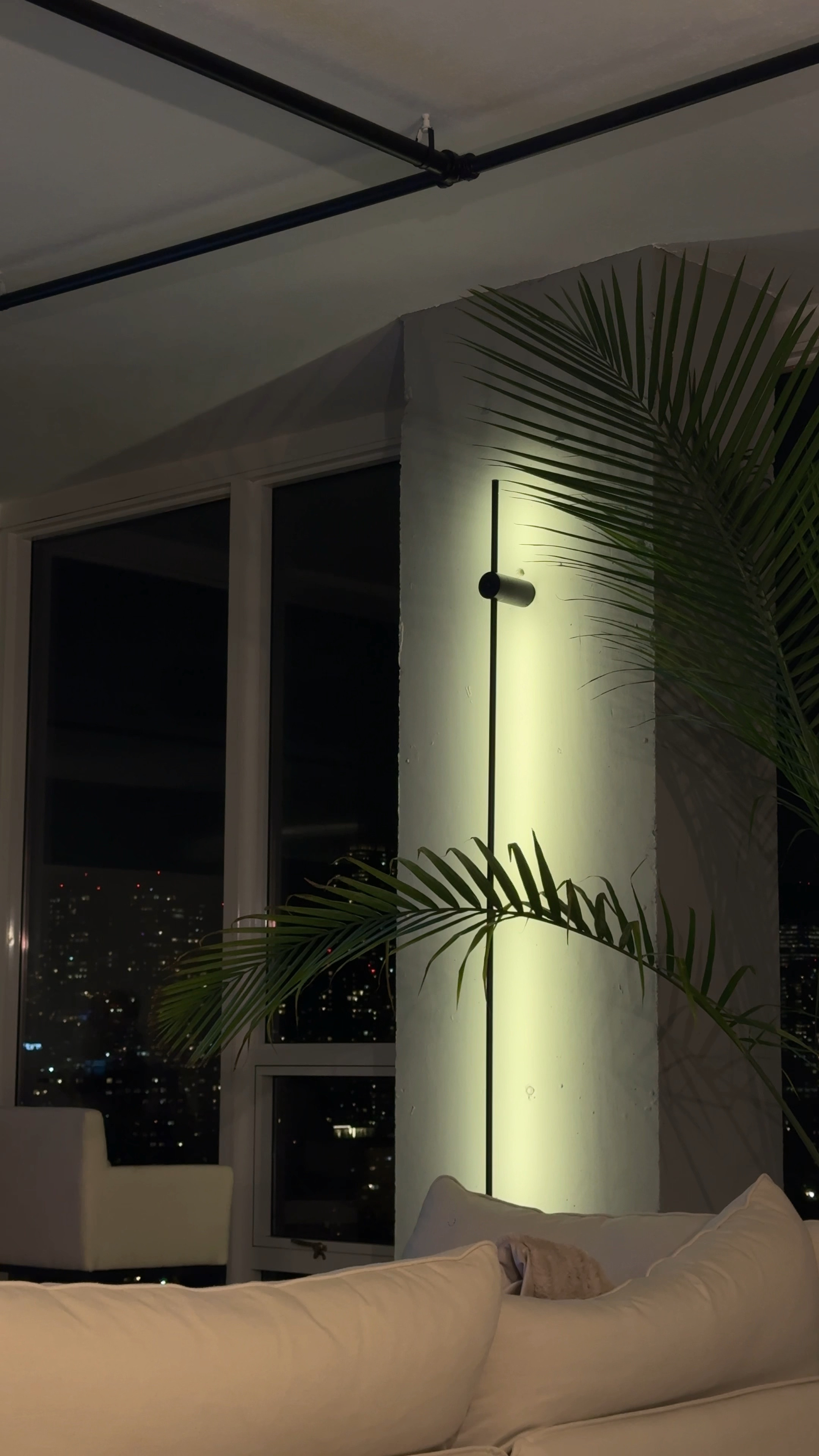 sleek, renter friend sconce lights

I used gorilla mounting tape (up to 30 lbs) and krazy glue to connect the lights at the tip

#LTKHome