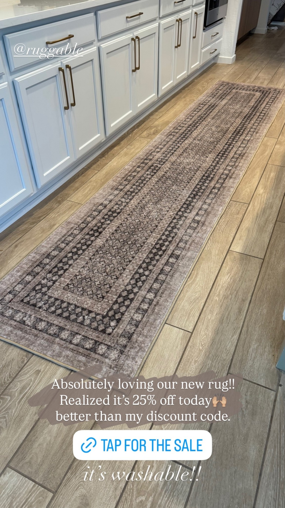 Absolutely loving our new rug!! Realized it’s 25% off today🙌🏼 better than my discount code.  it’s washable!! @ruggable