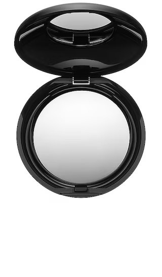 PAT McGRATH LABS Skin Fetish: Sublime Perfection Blurring Under-Eye Powder in Light. | Revolve Clothing (Global)