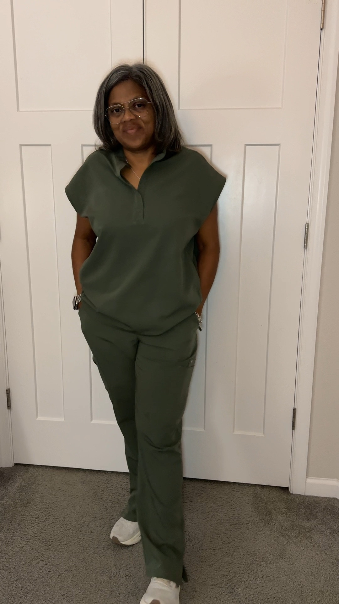 “Easy, breezy, and ready for whatever the workday throws my way 🌿✨ What’s your go-to work outfit?”

#OOTD #EverydayStyle #Over50Style #StyleConfidence #CasualVibes #OOTDinspo #Scrublife #LifestyleCreator #Over50AndFabulous

#LTKU #LTKWorkwear #LTKMidsize