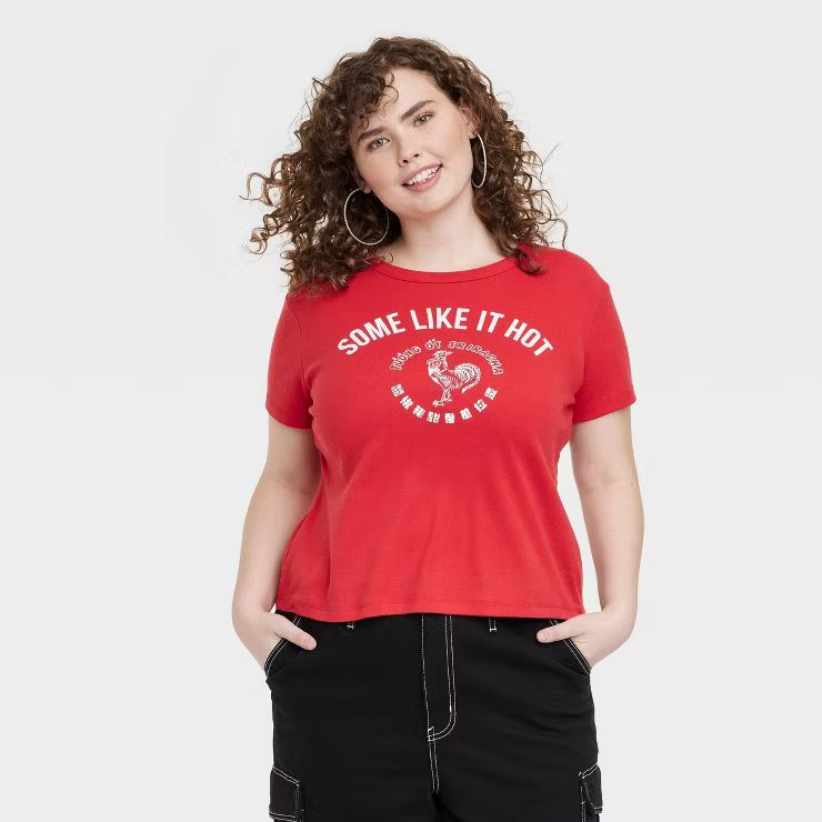 Women's Sriracha Cropped Short Sleeve Graphic T-Shirt - Red | Target