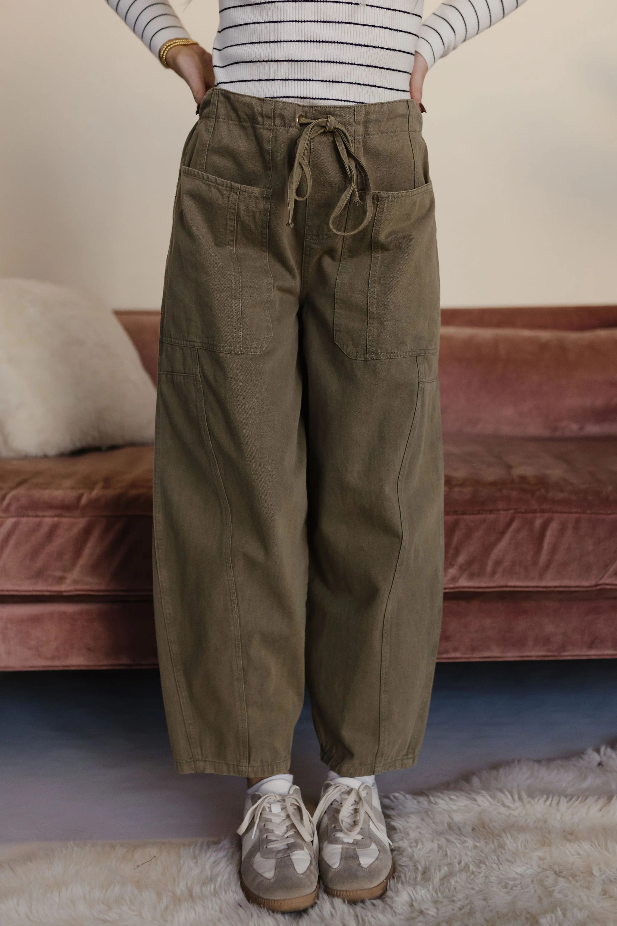THE WRYN WIDE LEG DRAWSTRING PANTS IN OLIVE | Pink Desert