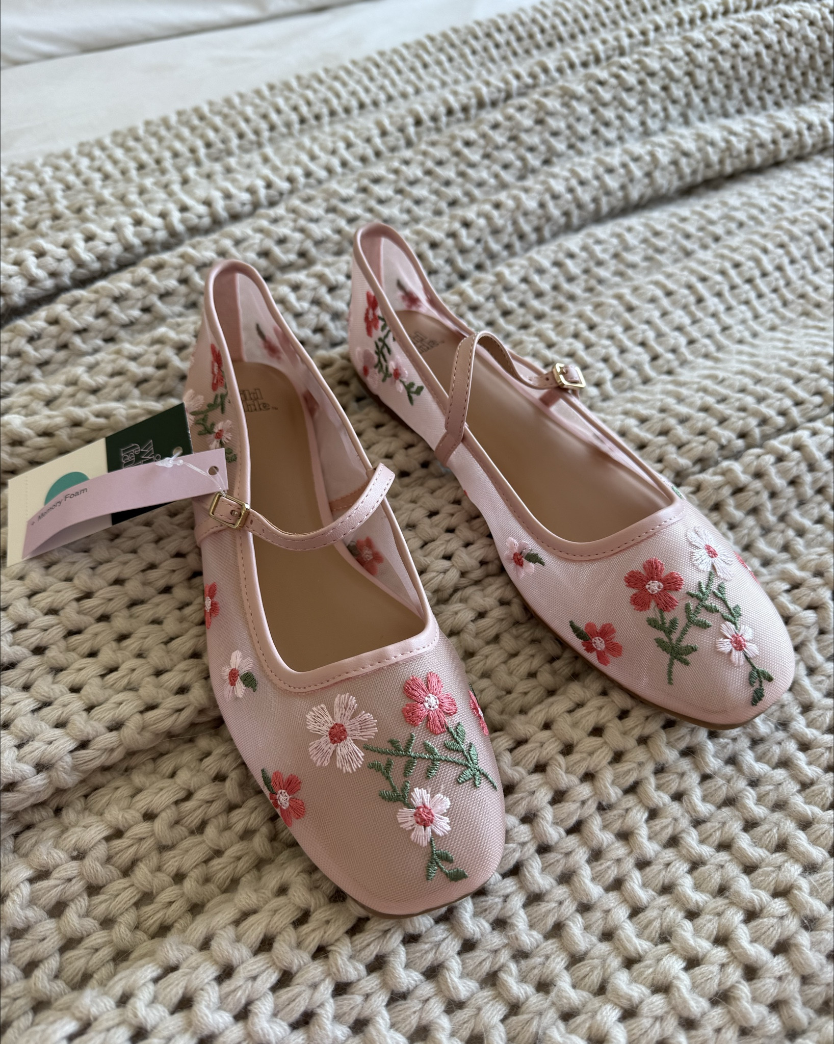 Target spring shoes 💐🌸

These floral mesh ballet flats are gorgeous! They’re the perfect Spring shoe to wear with a casual Spring outfit or Spring work outfit!

I’ll link some more spring sandals and shoes from Target I’m loving! 

Summer shoes / spring outfit / mesh sandals / shoe trends / Target haul

#LTKShoeCrush #LTKFindsUnder50 #LTKSeasonal