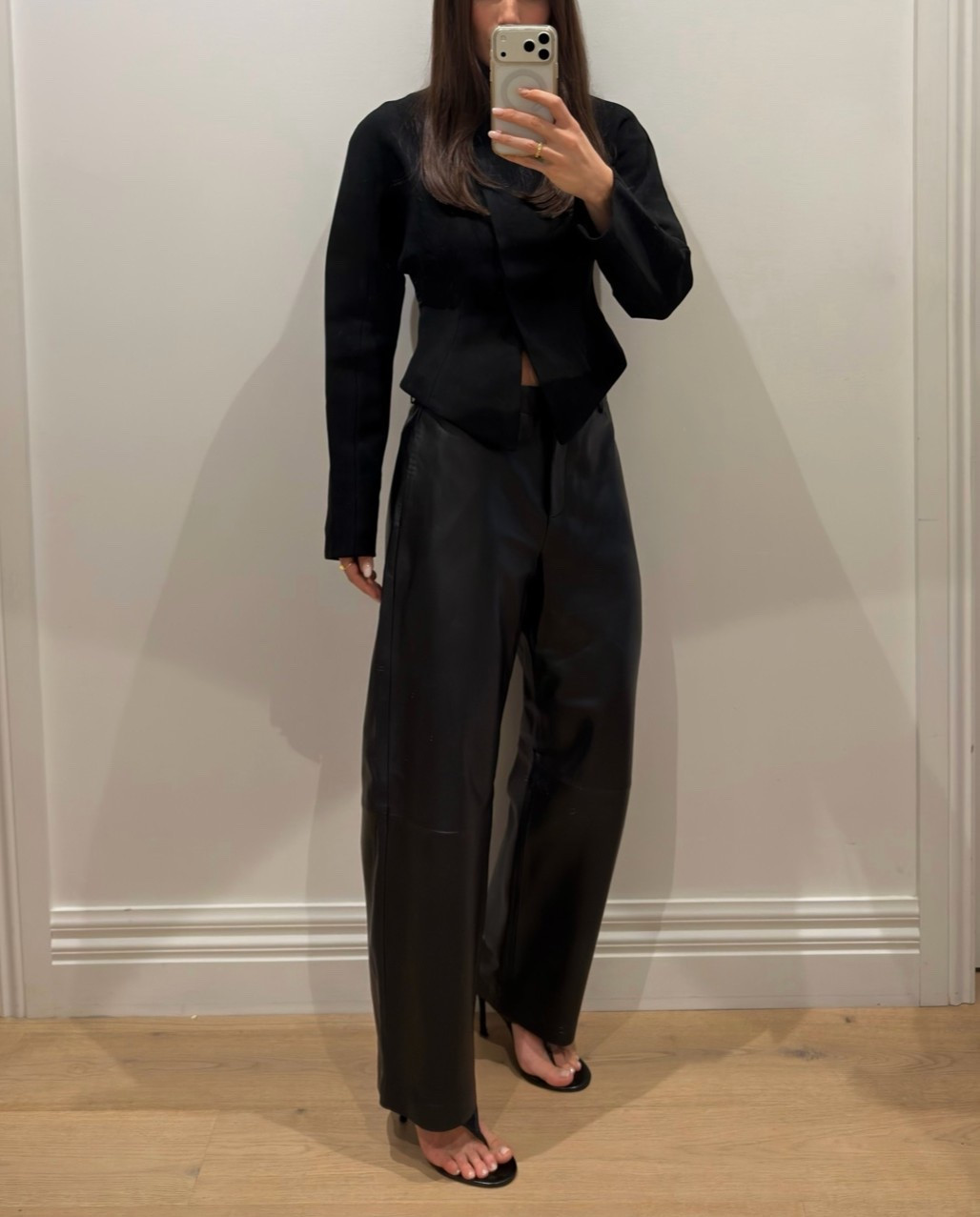 All black again

#LTKaustralia #LTKwinter
