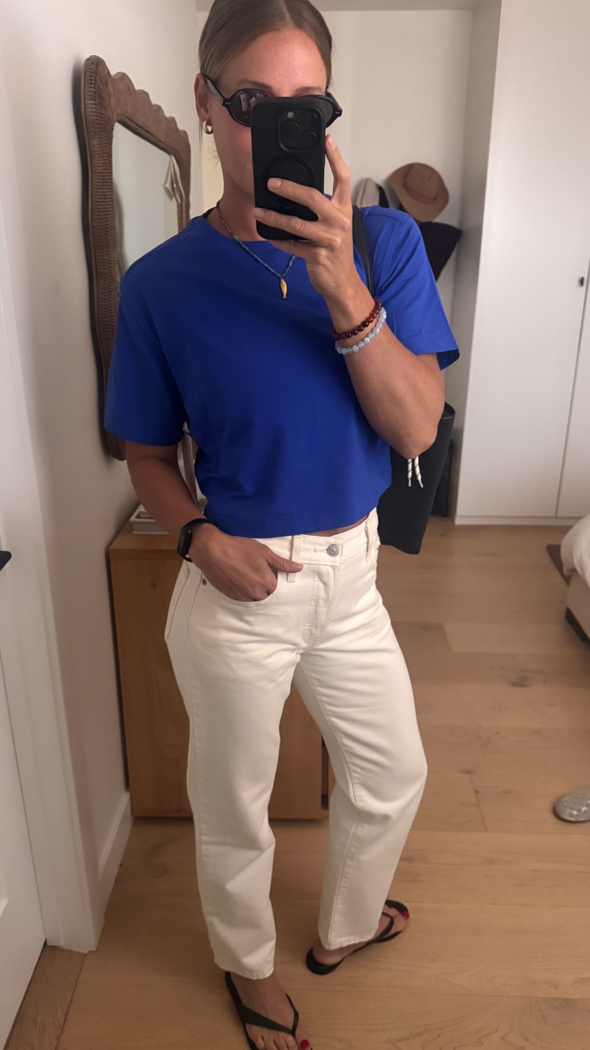 Cutest cropped tee from Lululemon, (wearing a small), great fabric, love the cobalt color. Paired with Levi’s 501 90s (sized down) + Reformation sandals +Quince leather bucket bag.

#LTKcanada #LTKsummer #LTKjeans