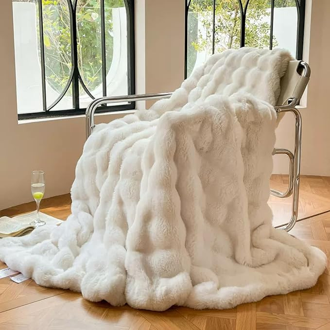 DREAMLANDING Faux Rabbit Fur Luxury Plush Sherpa Throw Blanket Reversible Fuzzy Warm Cozy Fluffy ... | Amazon (UK)