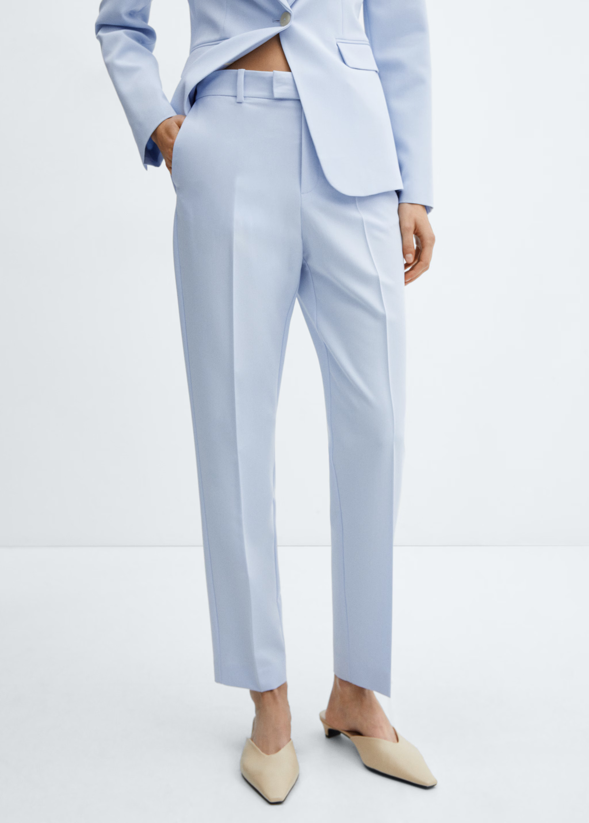 Pantalon droit costume - Femme | MANGO France métropolitaine | MANGO (FR)