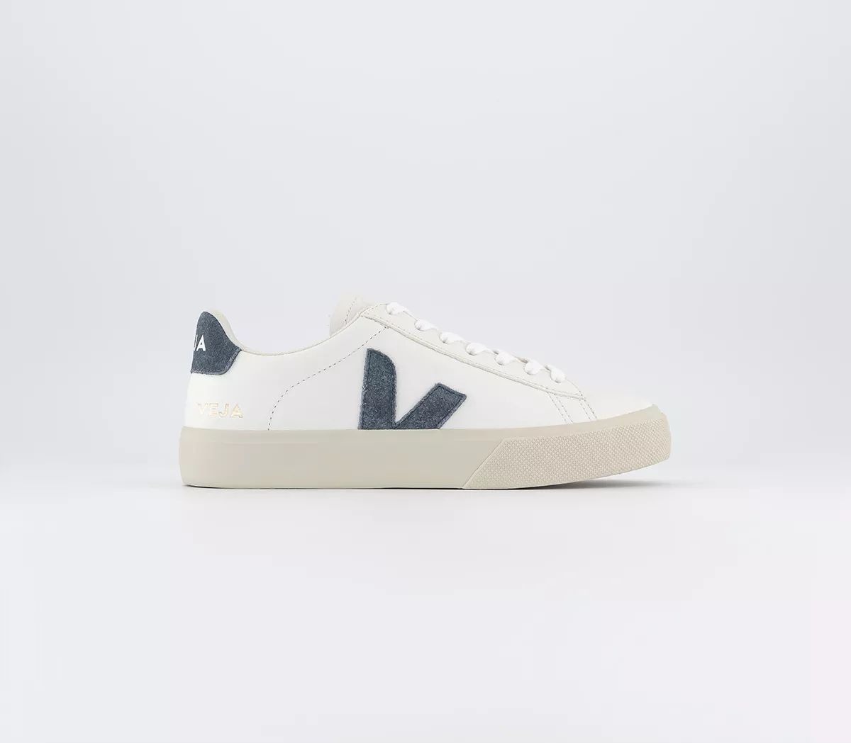 VEJA
								Campo Trainers
								White California F | OFFICE London (UK)