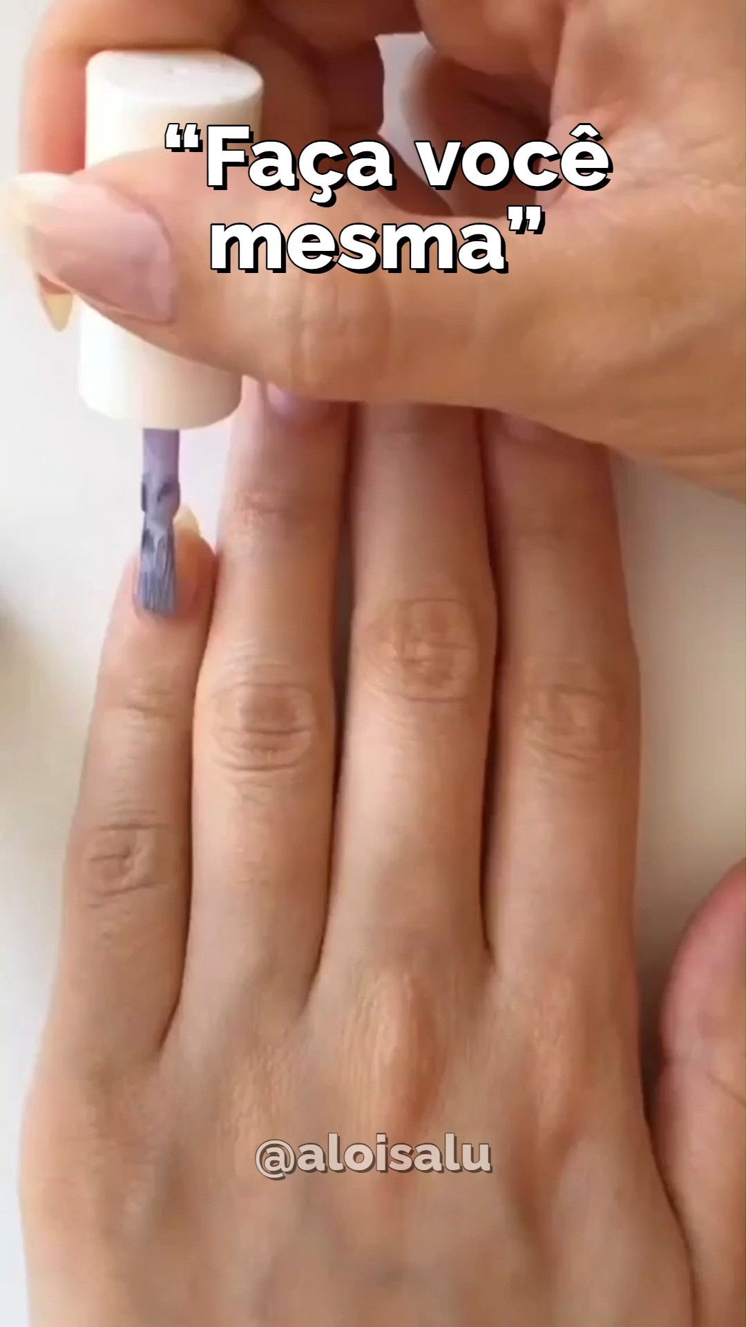 ✨ Unhas delicadas feitas em casa? Sim, é possível!
Esse truque simples usando apenas um grampo de cabelo transforma totalmente a esmaltação e cria um efeito de florzinhas super delicado e feminino 🌸
Perfeito para quem ama unhas bonitas, mas quer praticidade no dia a dia — sem precisar de ferramentas profissionais.
💛 O segredo está nos detalhes:
 ✔️ Fácil de fazer
 ✔️ Resultado lindo e delicado
 ✔️ Ideal para iniciantes
 ✔️ Perfeito para qualquer ocasião
Com os produtos certos, você consegue um acabamento incrível, com cara de salão 💅✨
👉 Separei opções de esmaltes, kits e acessórios para você recriar esse estilo em casa.
 Às vezes, o simples é o que mais encanta 💛
#Amobeleza#Amazon#BelezanaWe#Belezanatural#Empreendedorismo#Maquiagemnoivanatural#Unhasdecoradas#PresenteDiadasMães#Esmalte
 

 #LTKbeleza #LTKpromo #LTKroupadefesta