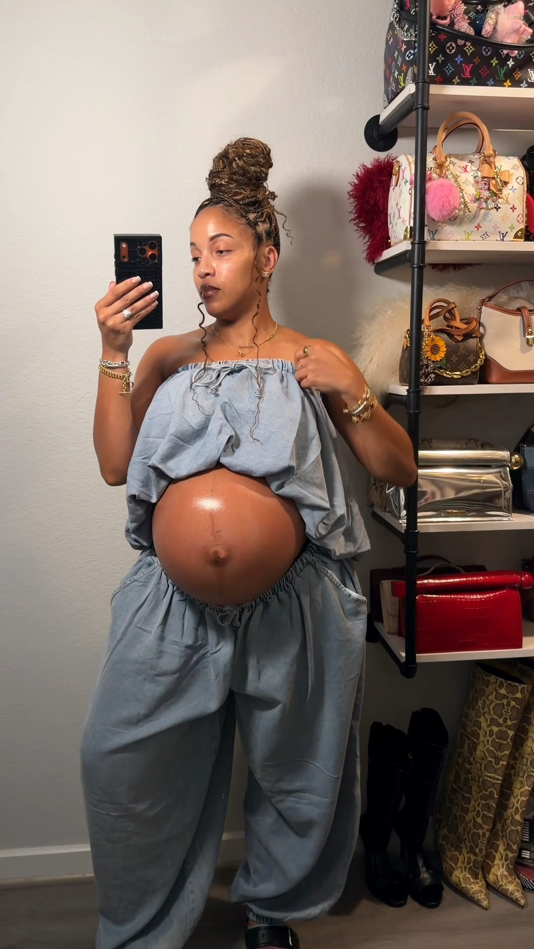 GRWM to pick up a surprise!🥰🎁🤰🏽

#LTKBump #LTKBaby #LTKmomlife